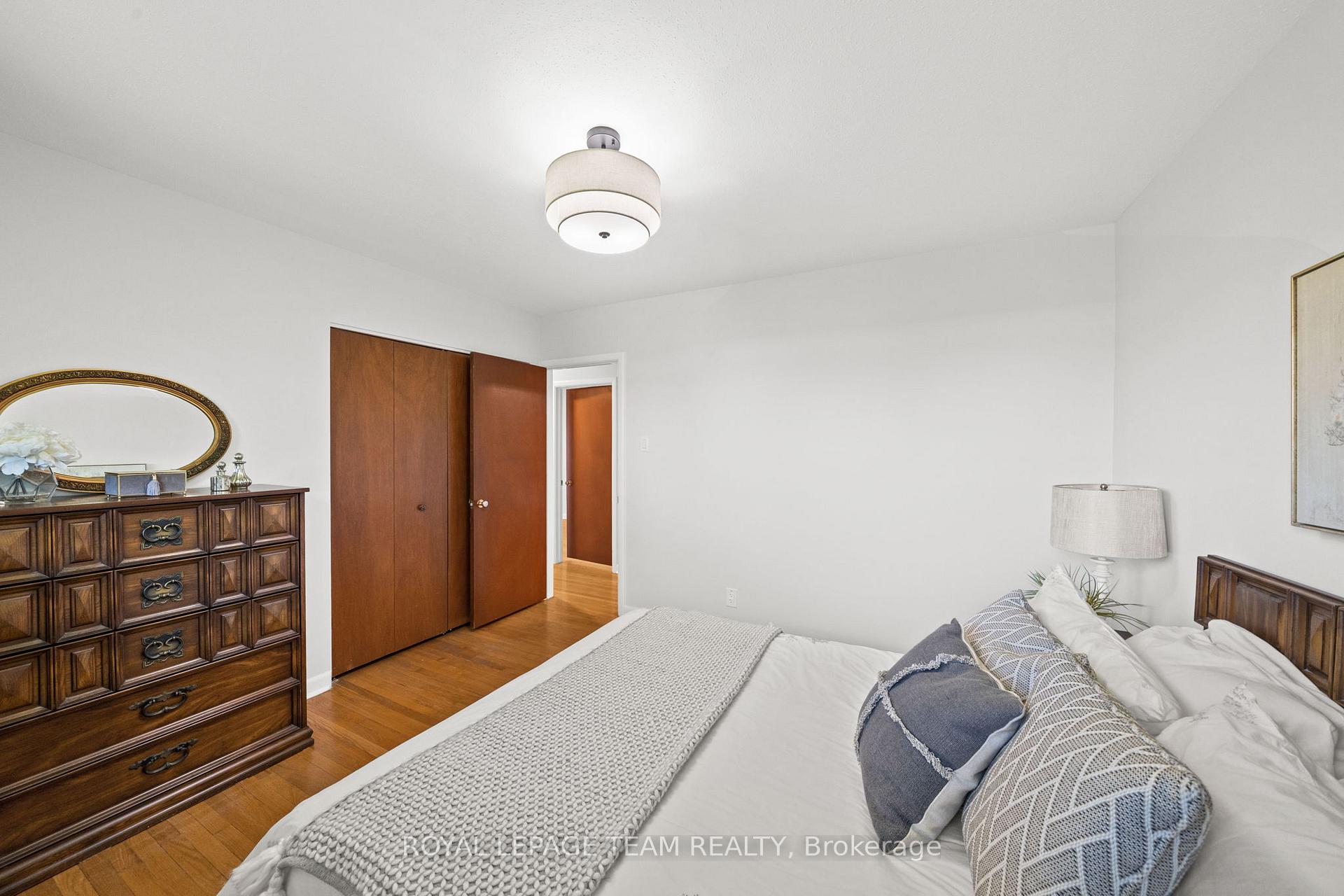 Photo 24 of 1131 Deer Park Road, Ottawa, City View/Skyline/Fisher Heights/Parkwood Hills — HOMEH