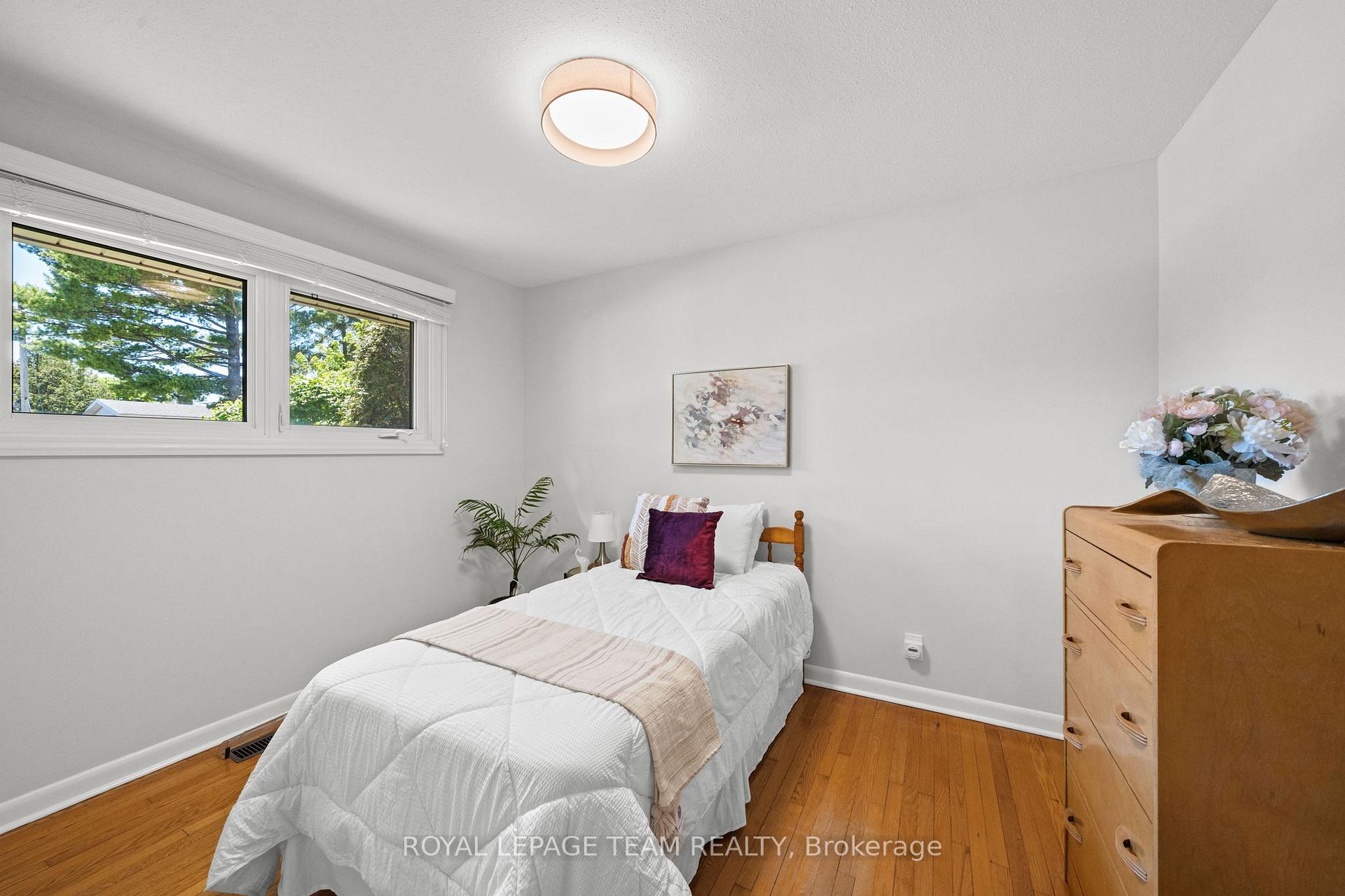 Photo 25 of 1131 Deer Park Road, Ottawa, City View/Skyline/Fisher Heights/Parkwood Hills — HOMEH