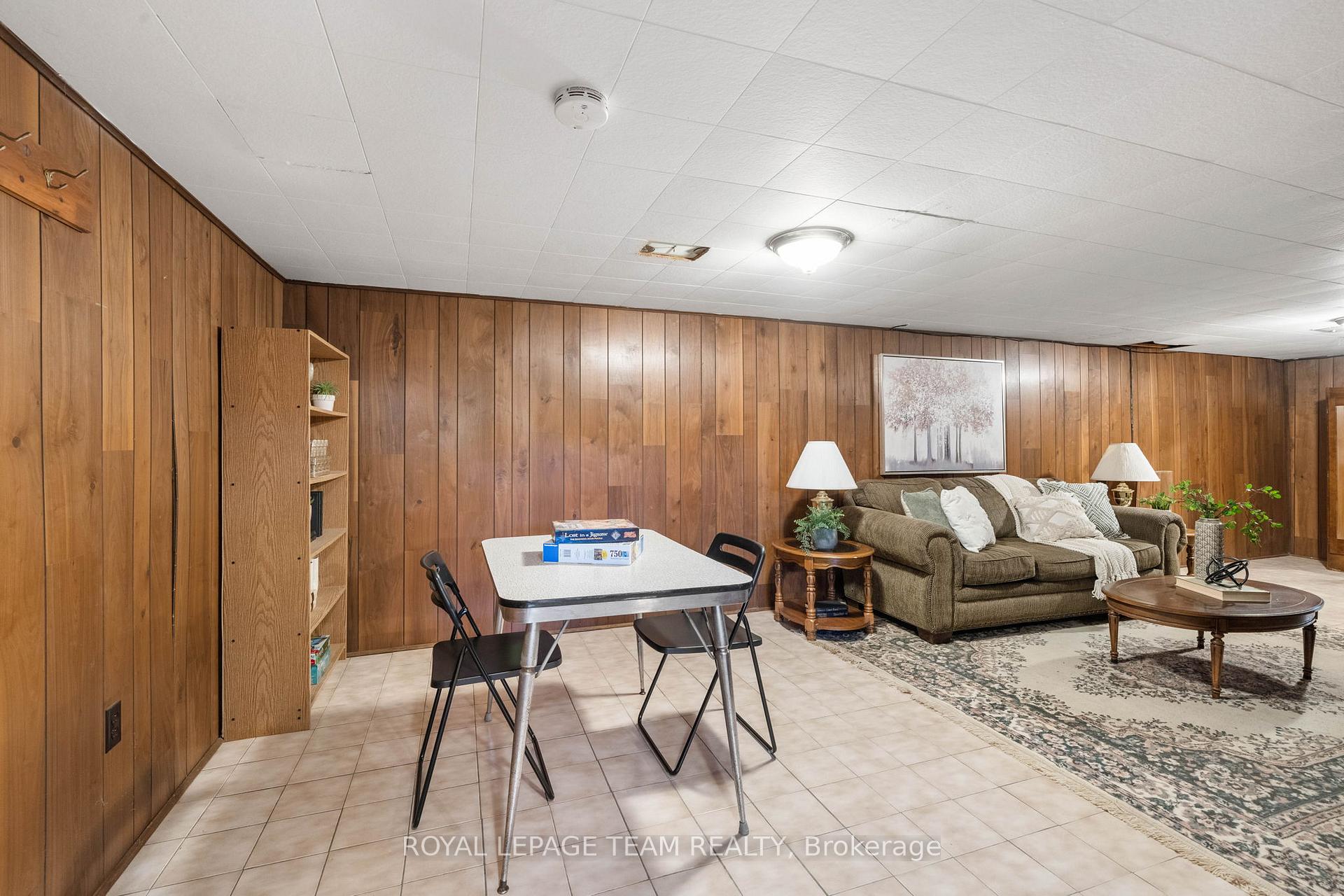 Photo 30 of 1131 Deer Park Road, Ottawa, City View/Skyline/Fisher Heights/Parkwood Hills — HOMEH