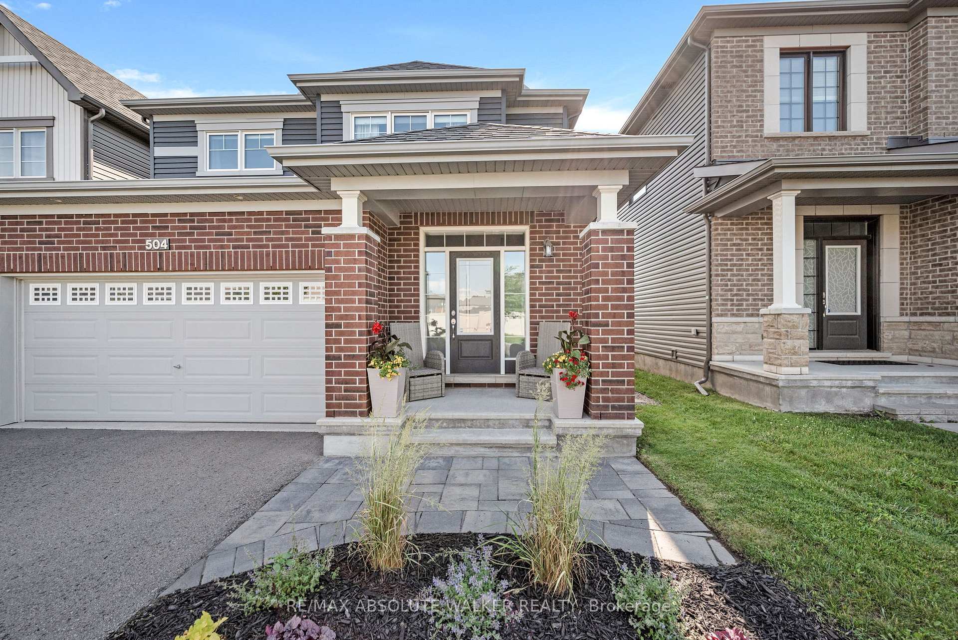 Photo 3 of 504 Des Genevriers Street, Ottawa, Avalon West — HOMEH