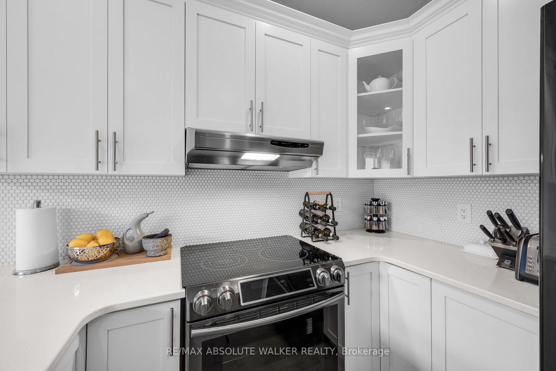 Photo 10 of 504 Des Genevriers Street, Ottawa, Avalon West — HOMEH