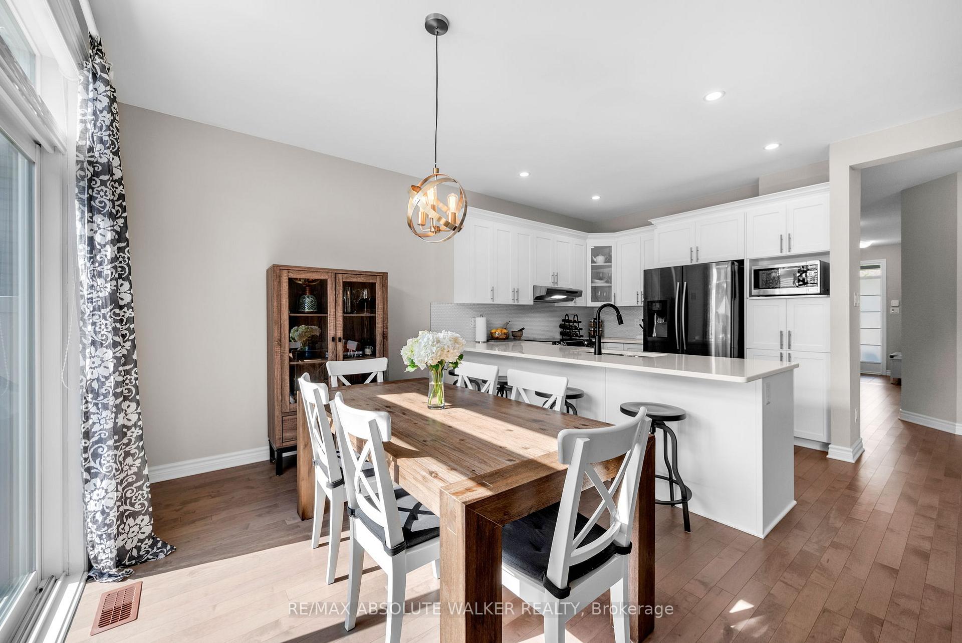 Photo 13 of 504 Des Genevriers Street, Ottawa, Avalon West — HOMEH