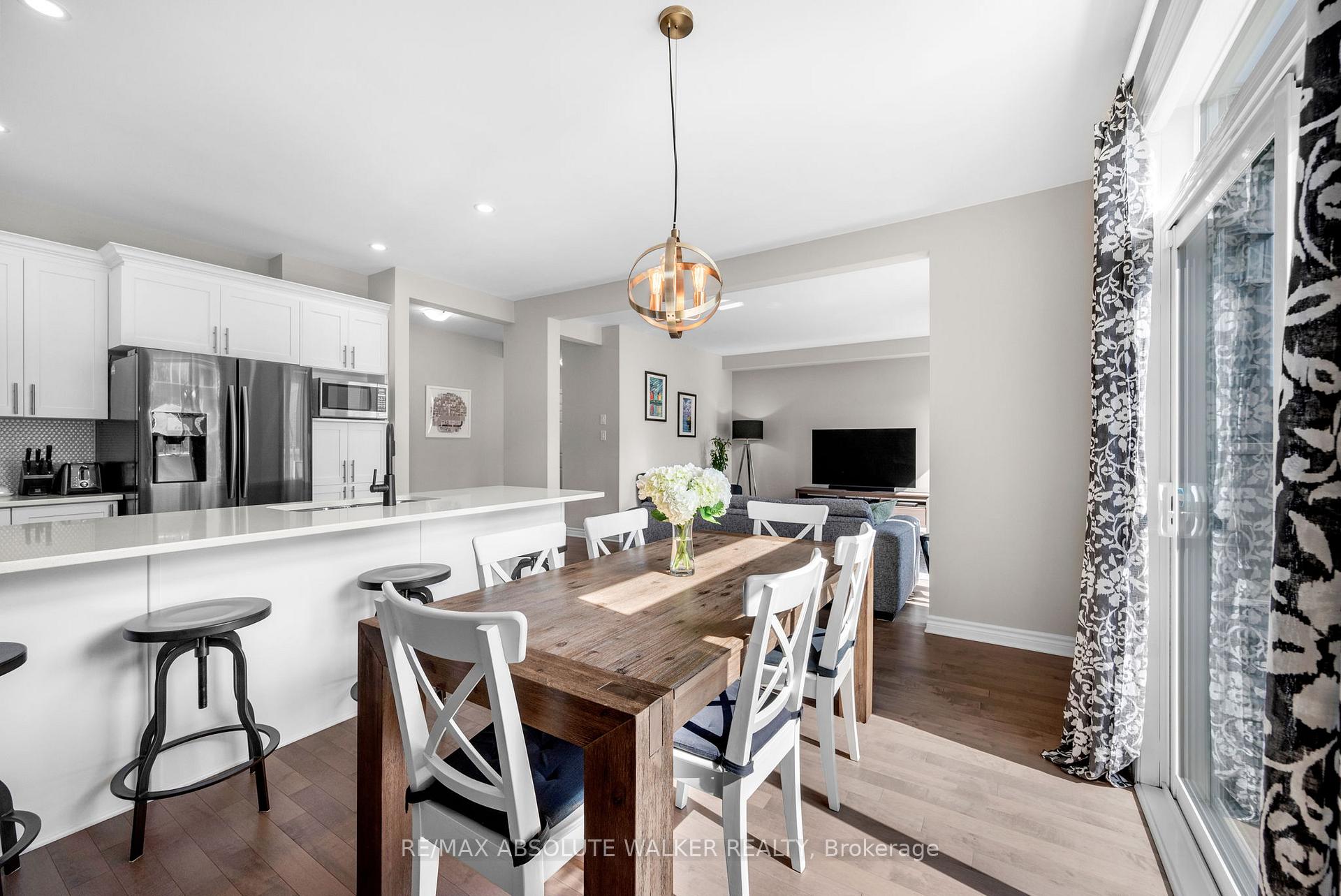 Photo 14 of 504 Des Genevriers Street, Ottawa, Avalon West — HOMEH