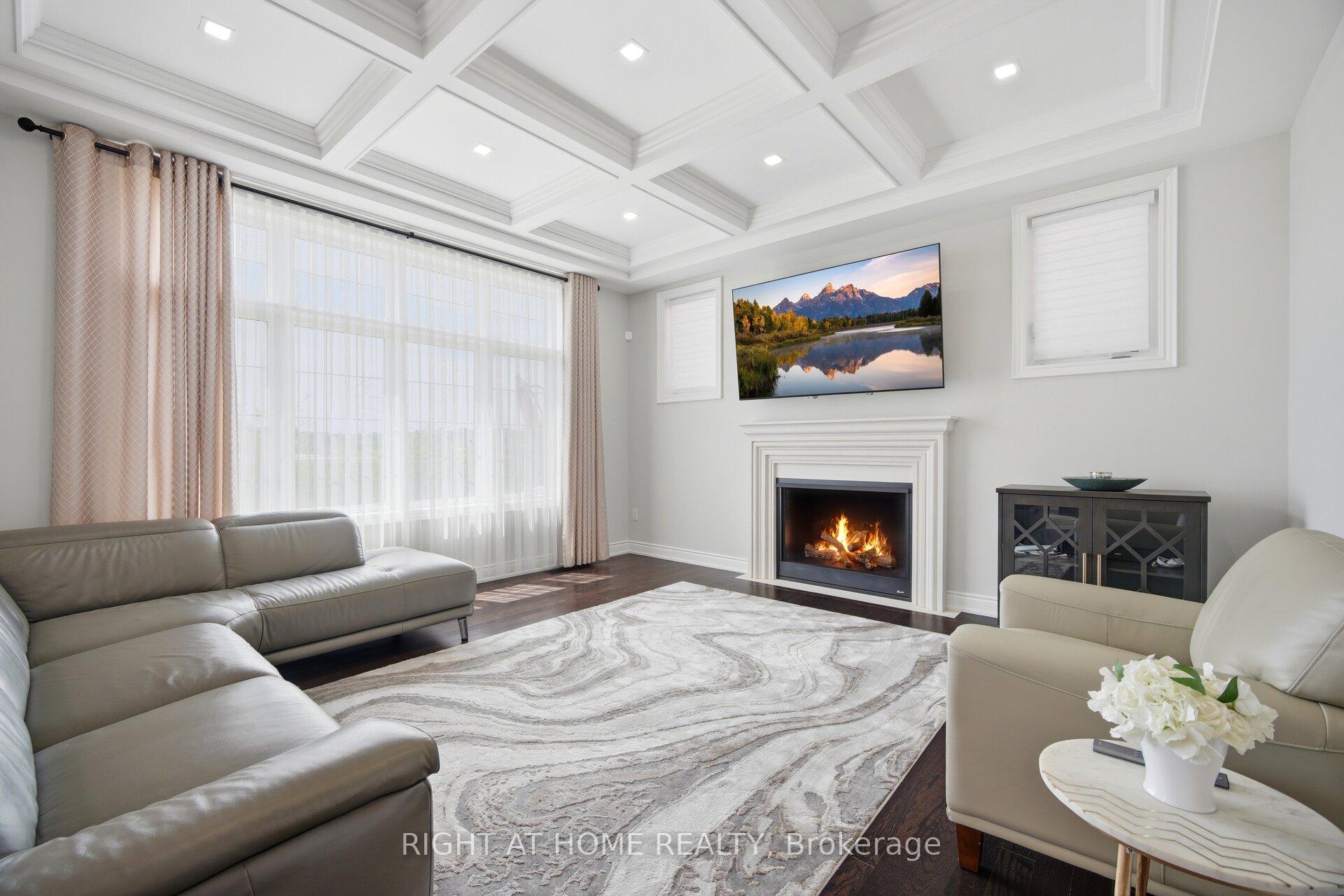 Photo 16 of 17 Lacrosse Trail, Vaughan, Kleinburg — HOMEH