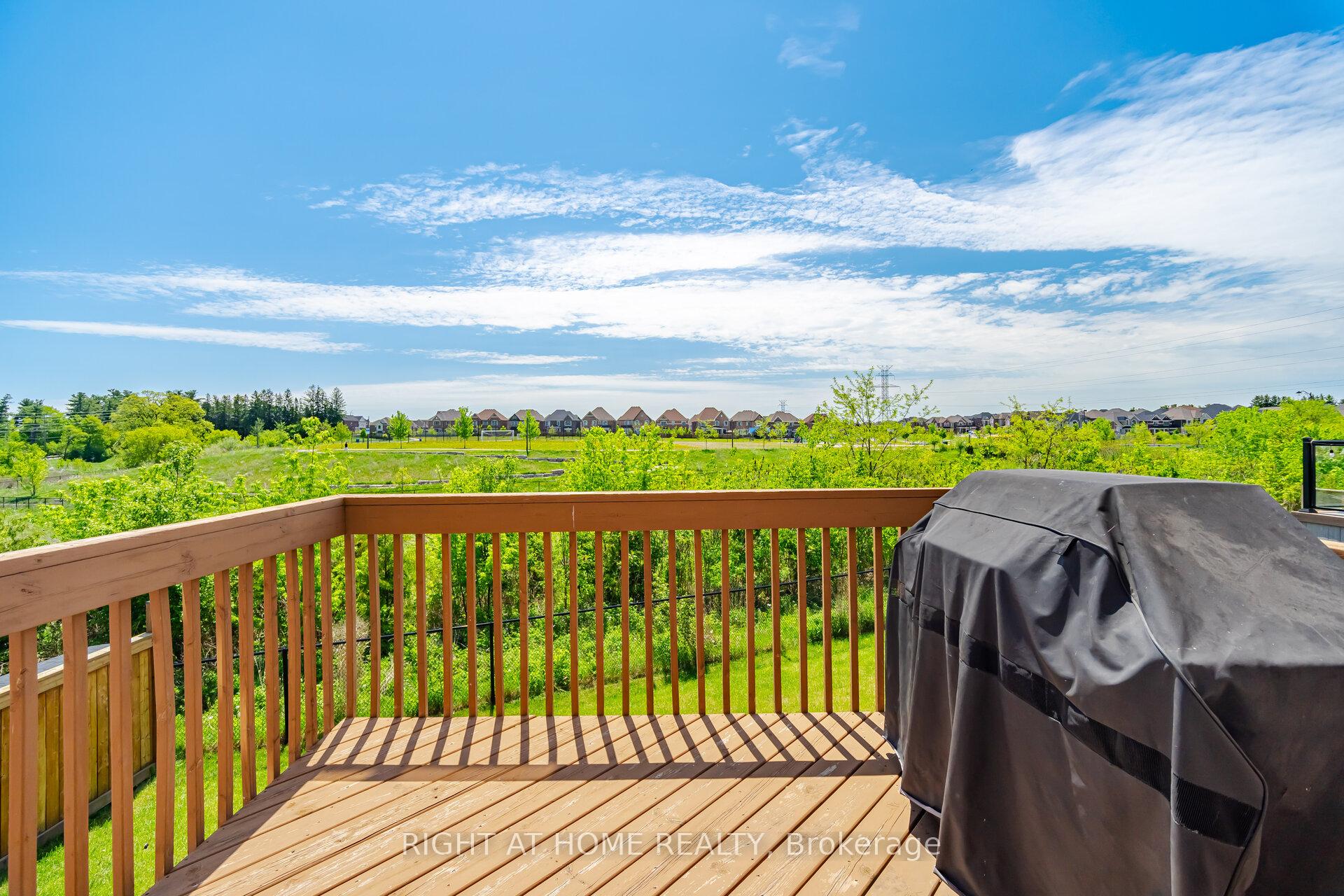 Photo 22 of 17 Lacrosse Trail, Vaughan, Kleinburg — HOMEH