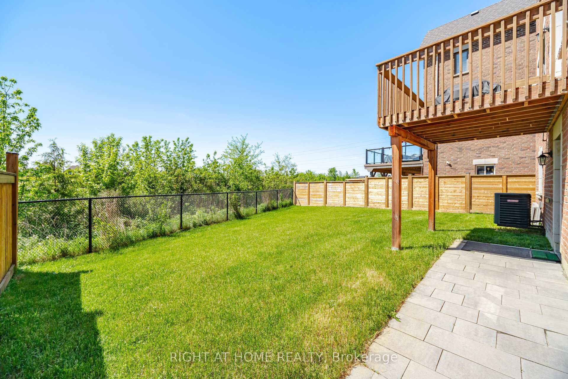 Photo 42 of 17 Lacrosse Trail, Vaughan, Kleinburg — HOMEH