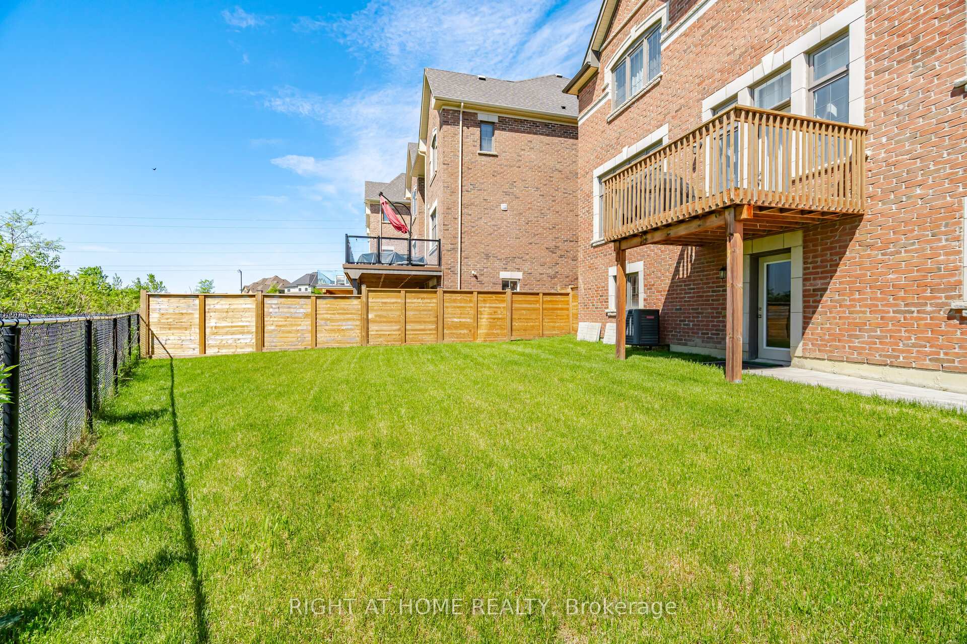 Photo 46 of 17 Lacrosse Trail, Vaughan, Kleinburg — HOMEH