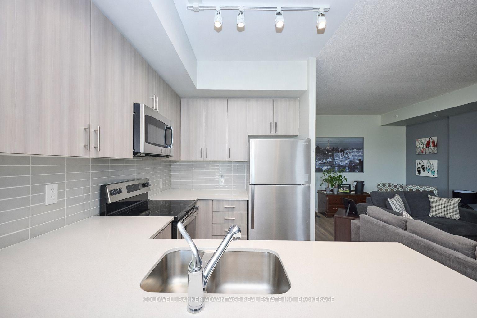 Photo 6 of Unit 610, 550 North Service Road, Grimsby, Grimsby Beach — HOMEH