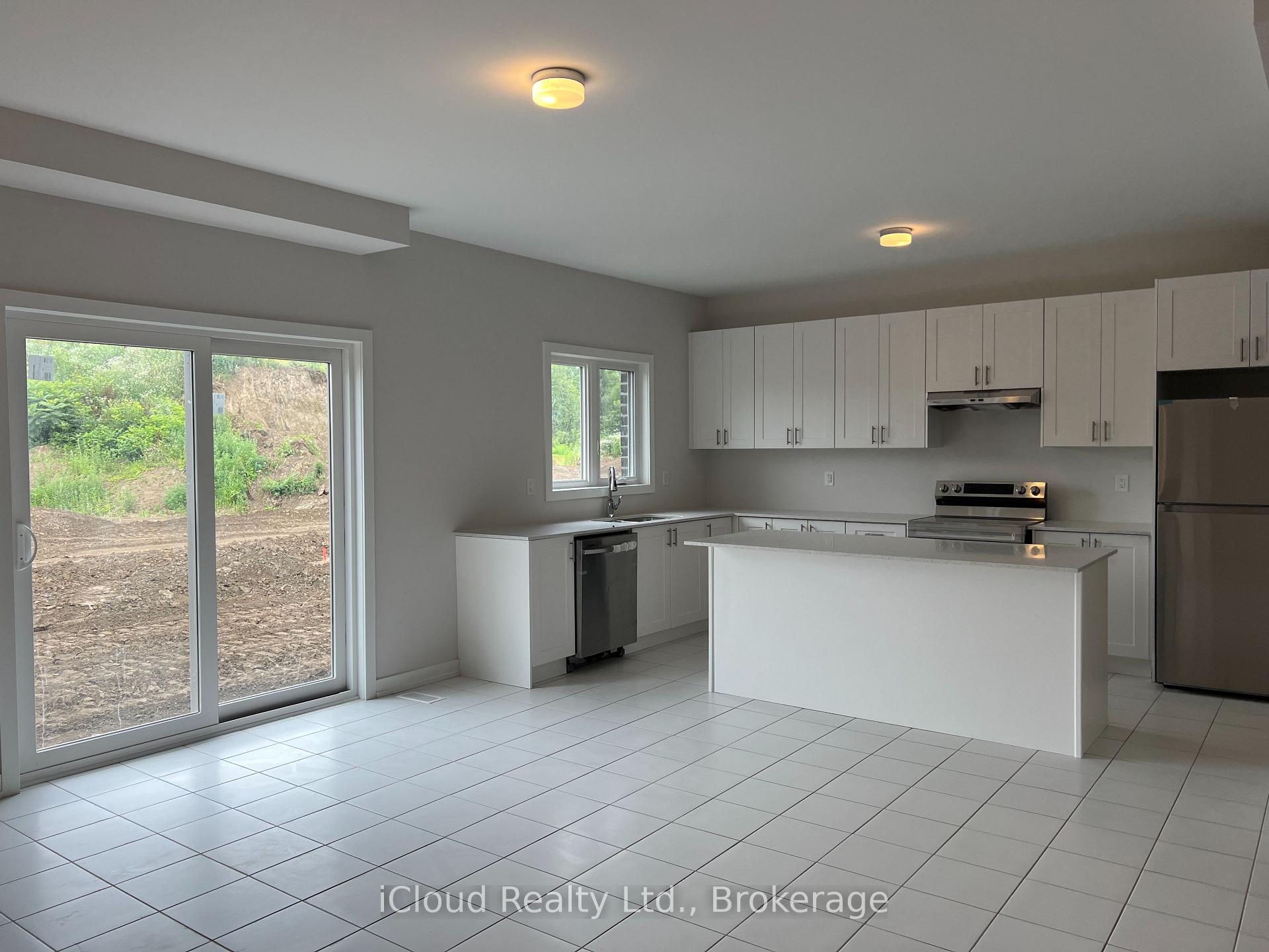Photo 8 of 14 Bird Street E, Norfolk, Simcoe — HOMEH