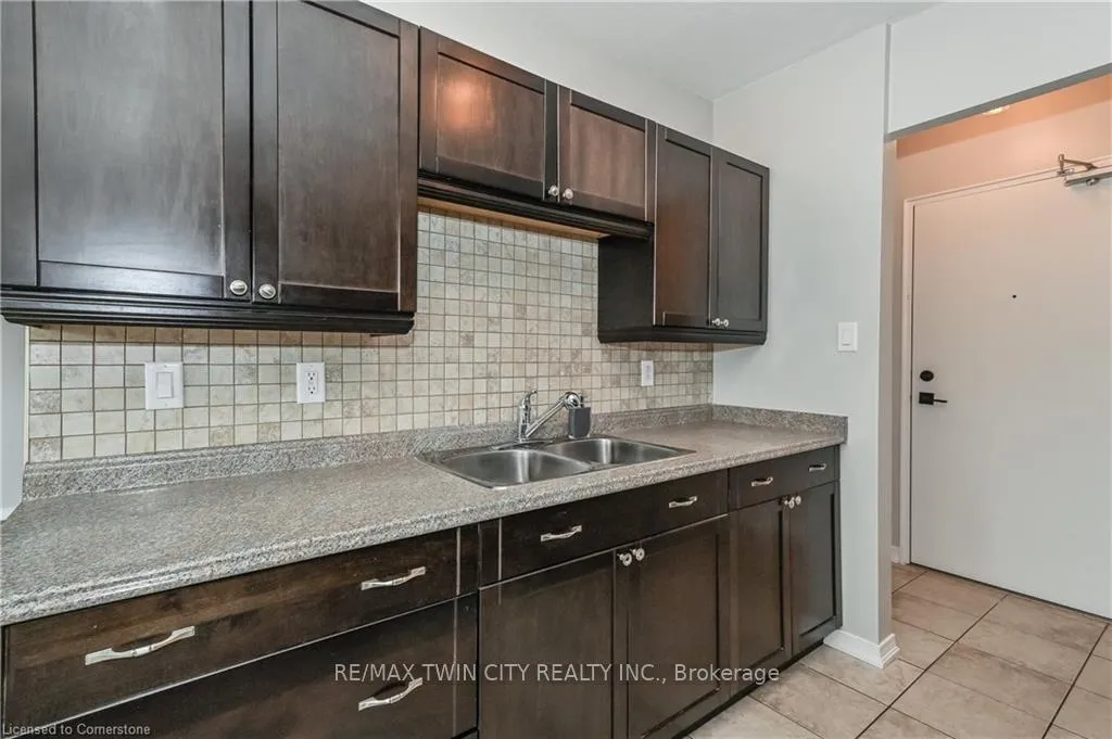 Photo 5 of Unit 101, 283 Fairway Road N, Kitchener — HOMEH