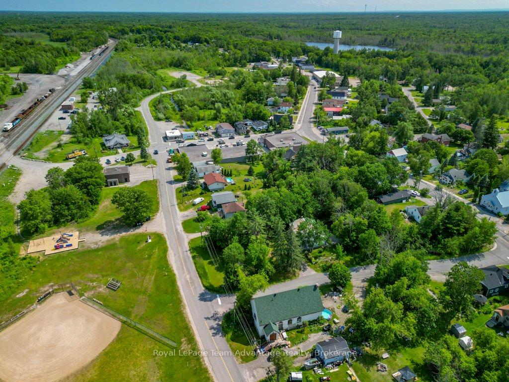 Photo 4 of 29 George Street, Georgian Bay, Freeman — HOMEH