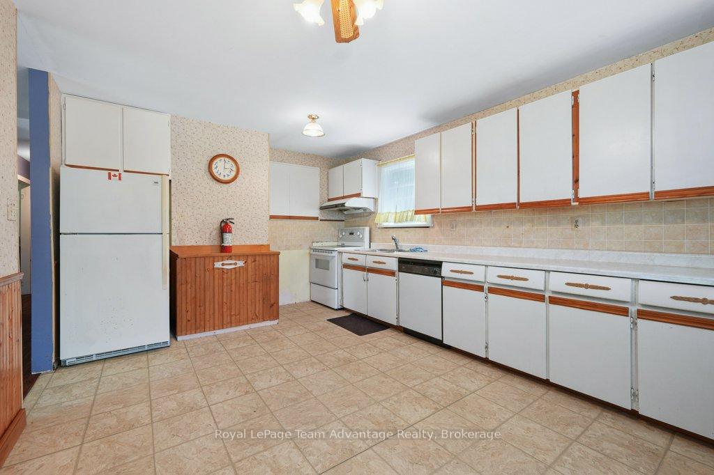 Photo 10 of 29 George Street, Georgian Bay, Freeman — HOMEH