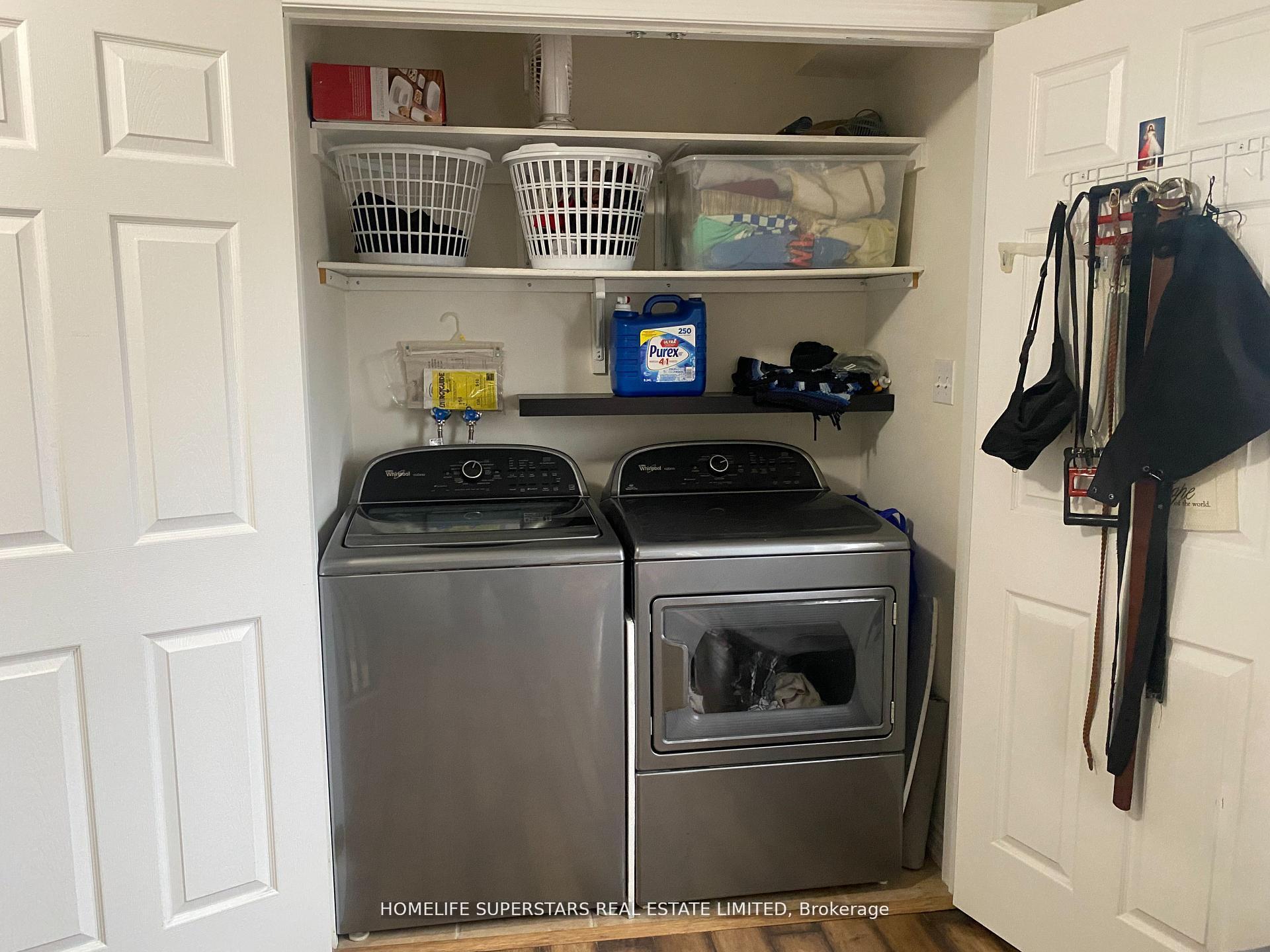 Photo 4 of 1316 Macinally Court, Oshawa, Pinecrest — HOMEH