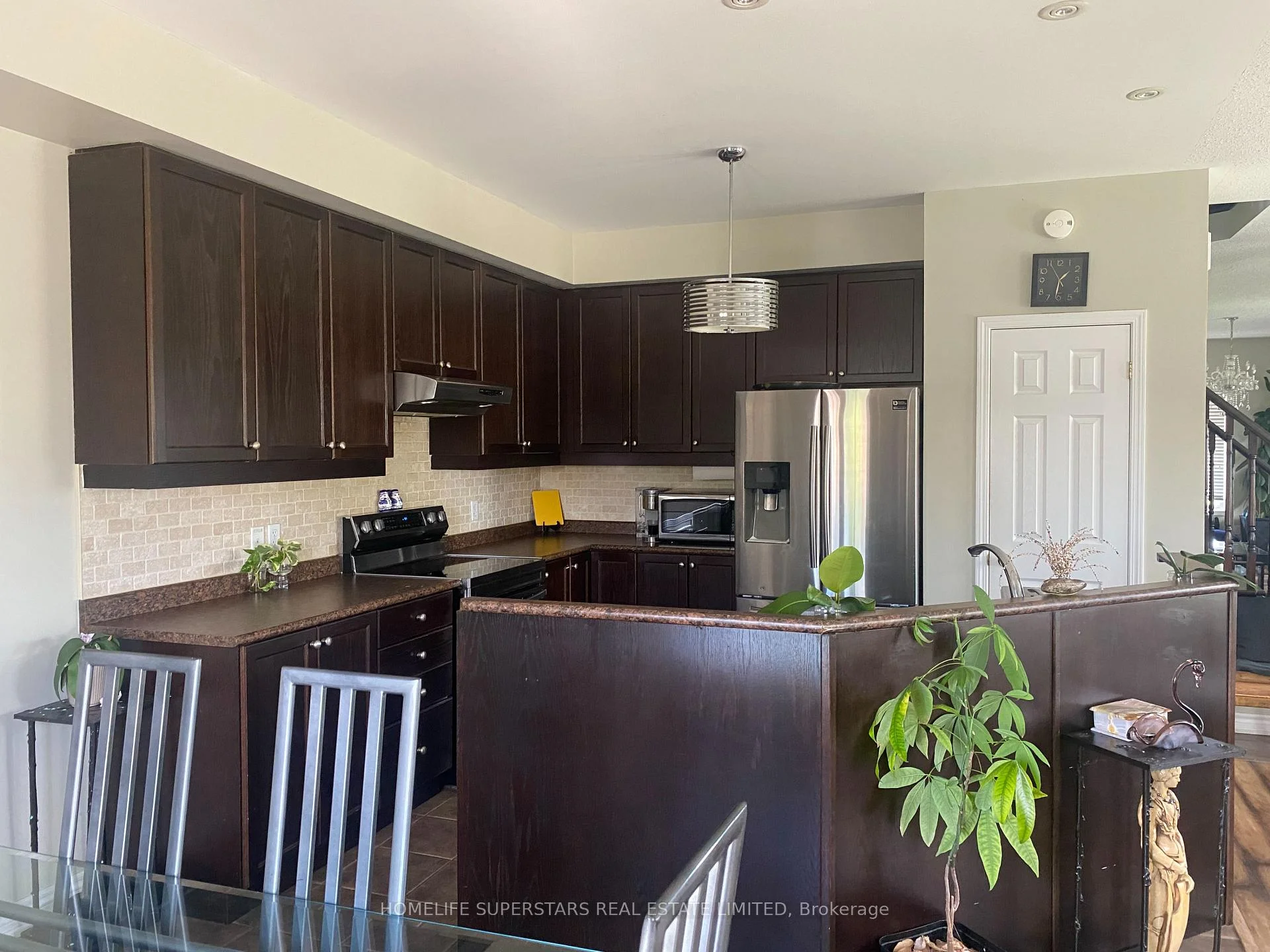 Photo 15 of 1316 Macinally Court, Oshawa, Pinecrest — HOMEH