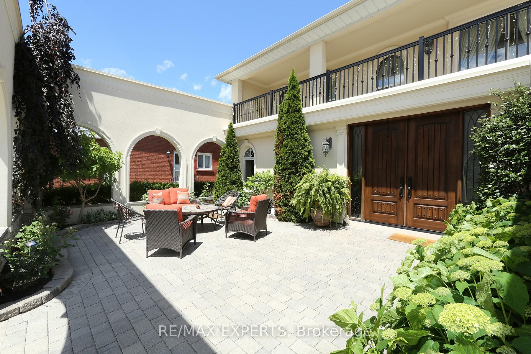 Photo 2 of 57 Francis Street, Vaughan, East Woodbridge — HOMEH