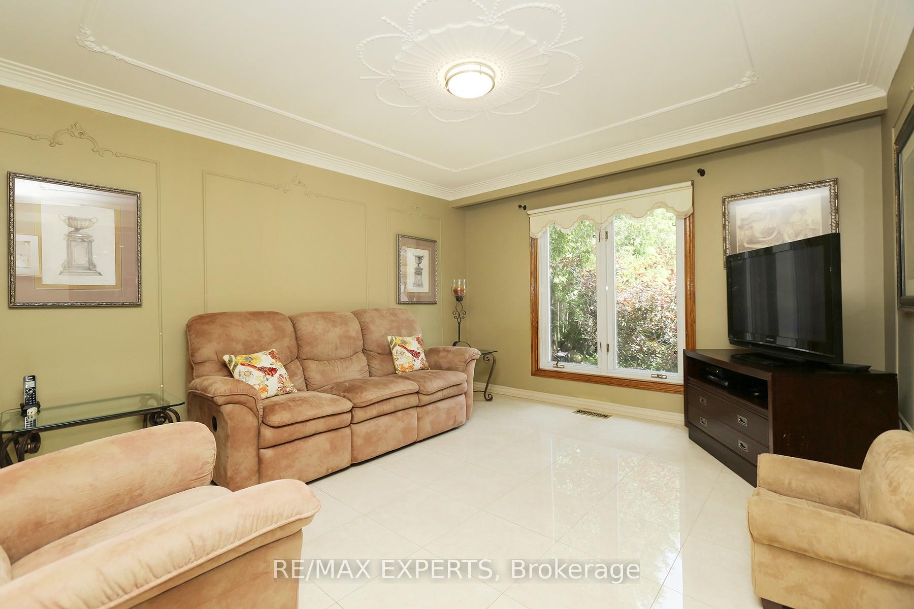 Photo 12 of 57 Francis Street, Vaughan, East Woodbridge — HOMEH