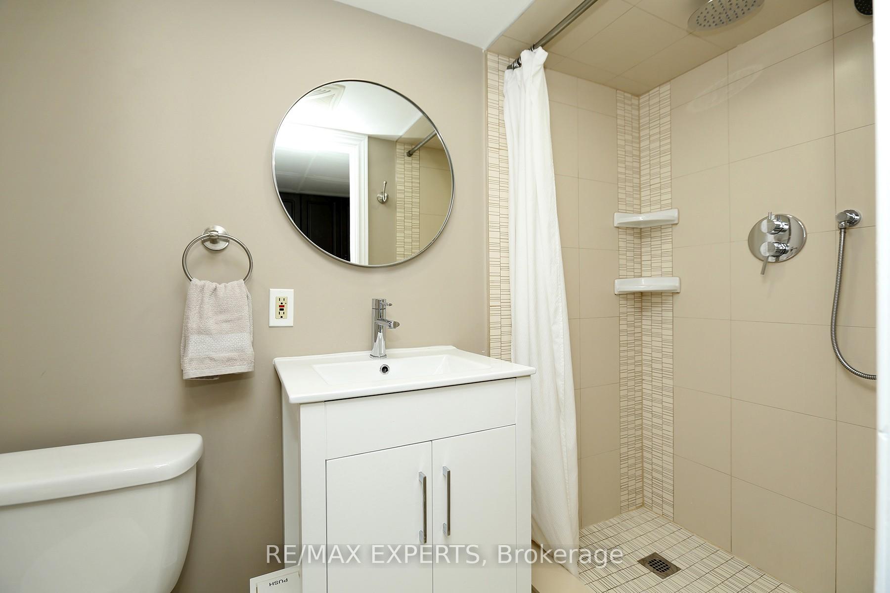 Photo 39 of 57 Francis Street, Vaughan, East Woodbridge — HOMEH
