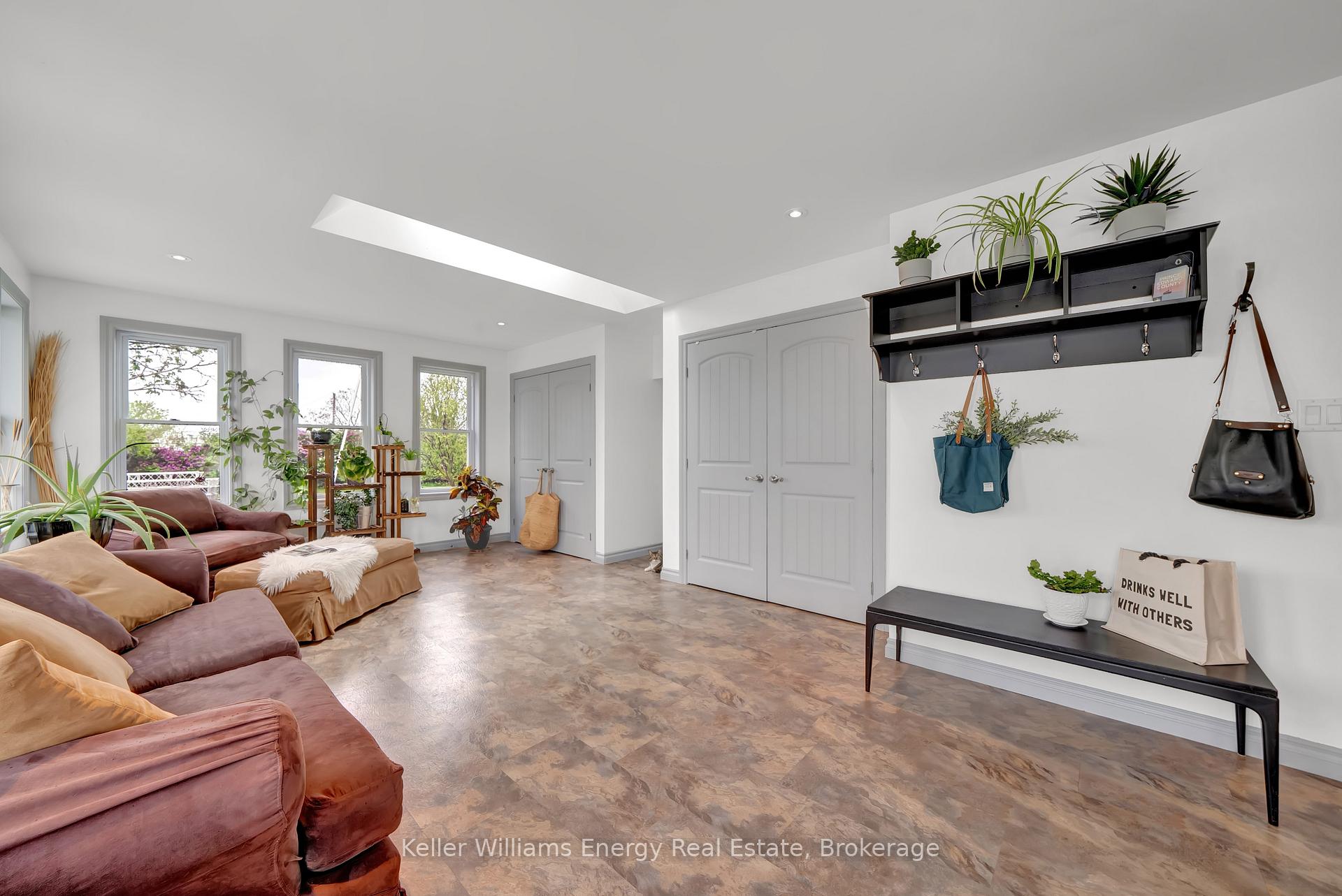 Photo 6 of 1727 County Rd 14, Prince Edward County, Sophiasburg Ward — HOMEH