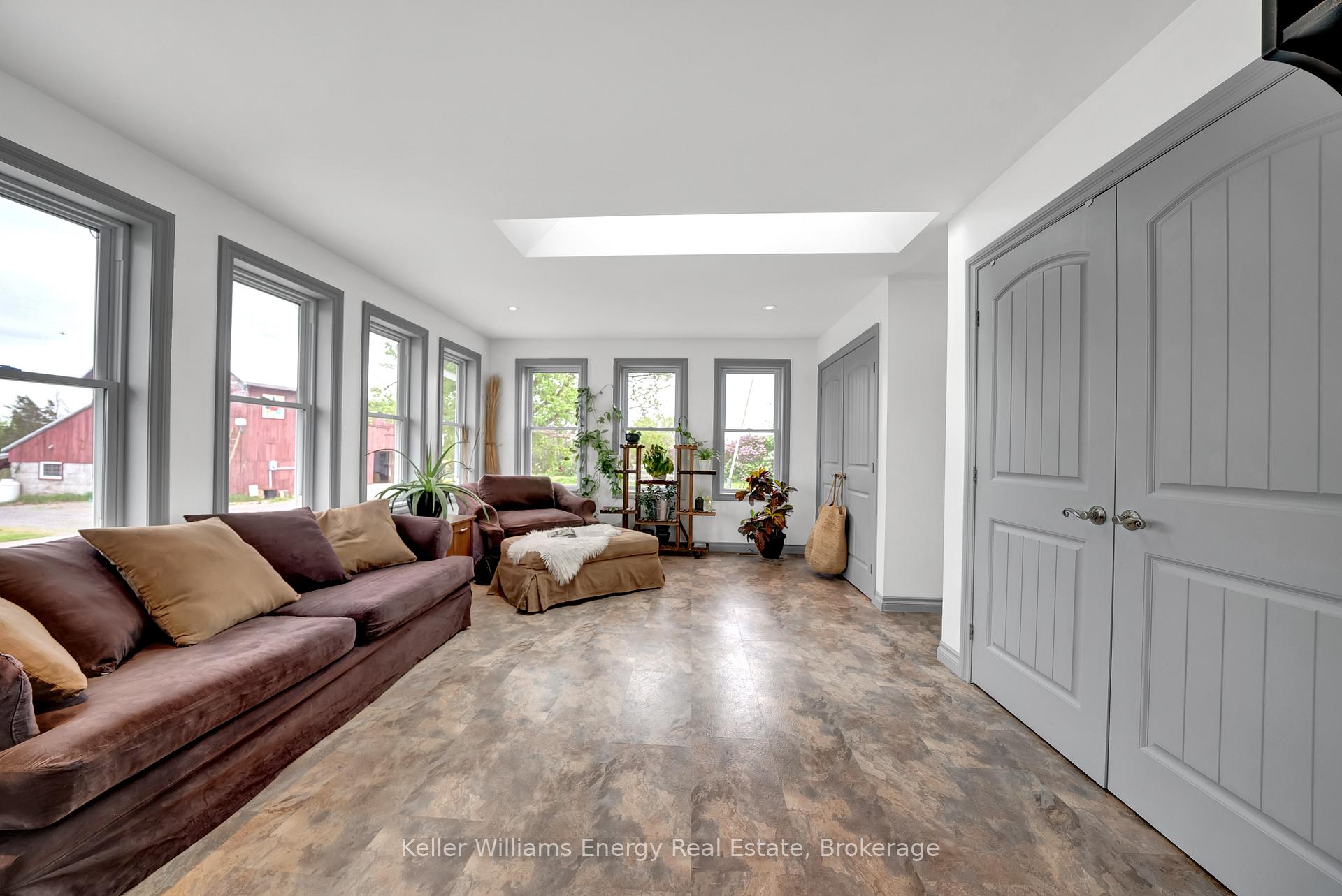 Photo 7 of 1727 County Rd 14, Prince Edward County, Sophiasburg Ward — HOMEH