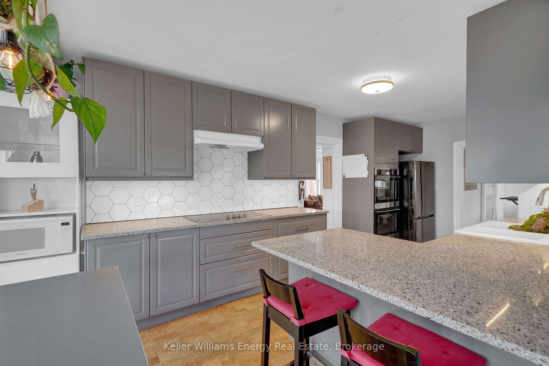 Photo 11 of 1727 County Rd 14, Prince Edward County, Sophiasburg Ward — HOMEH