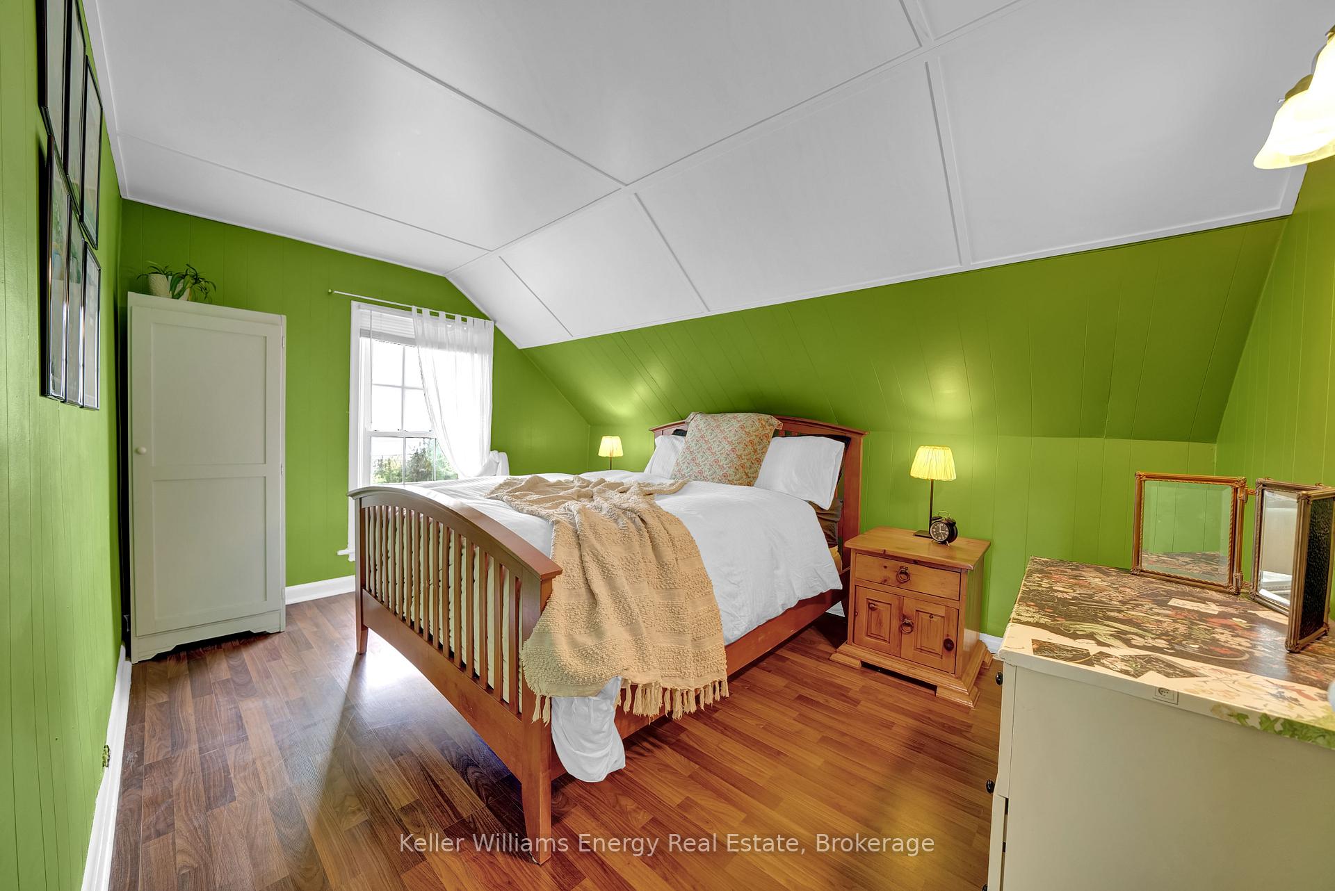 Photo 20 of 1727 County Rd 14, Prince Edward County, Sophiasburg Ward — HOMEH