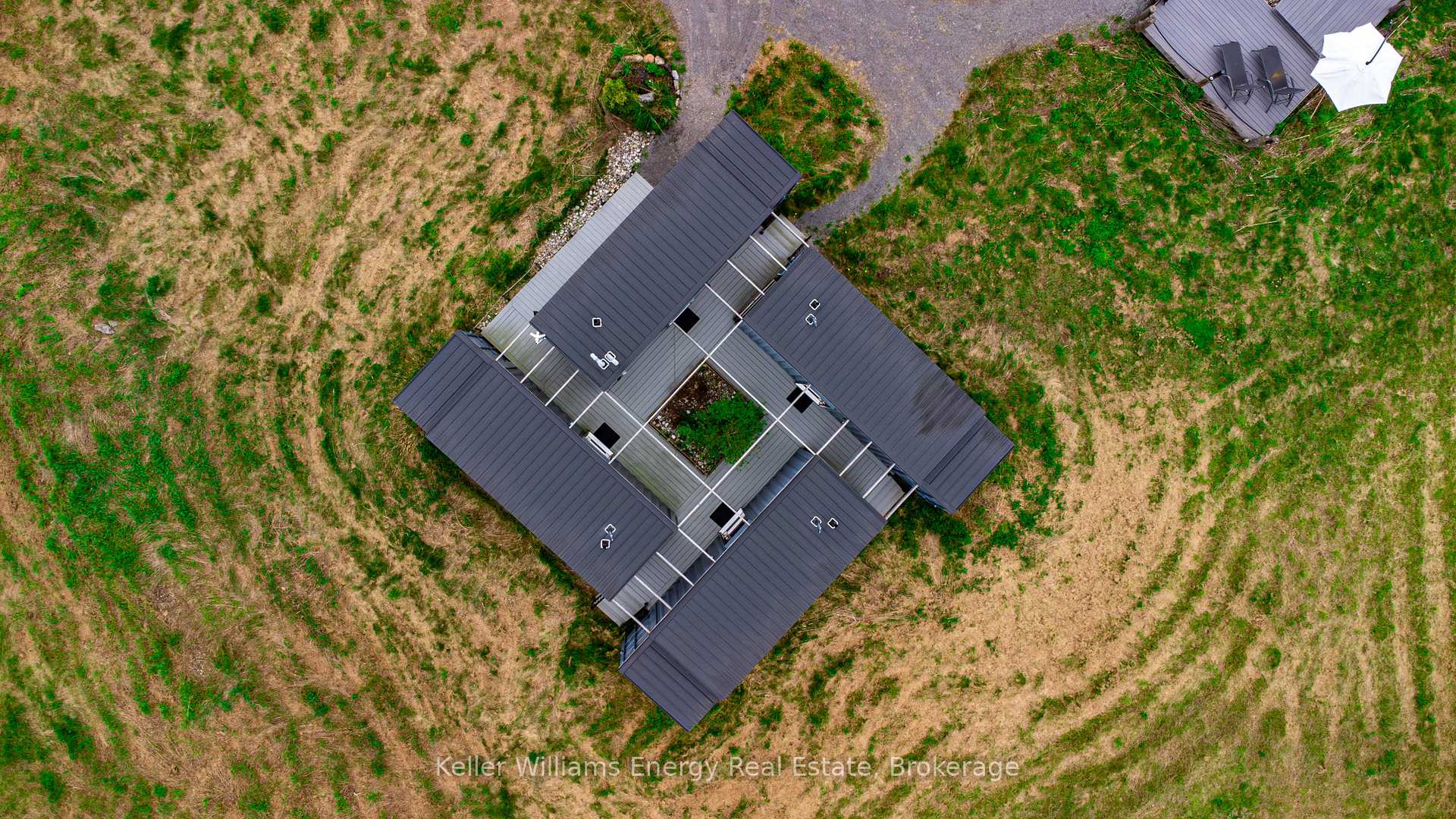 Photo 43 of 1727 County Rd 14, Prince Edward County, Sophiasburg Ward — HOMEH
