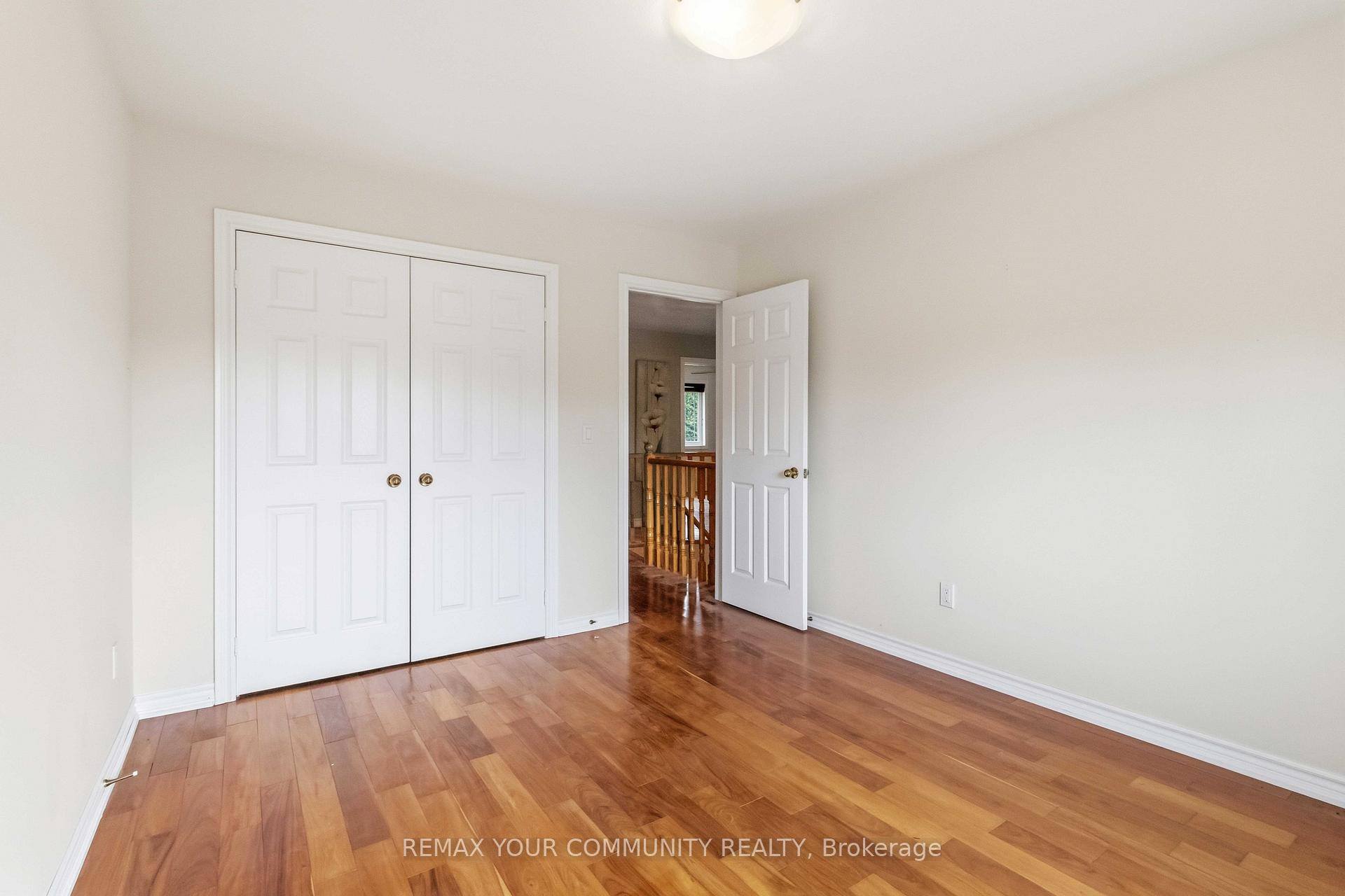 Photo 16 of 40 Hunterwood Chase, Vaughan, Rural Vaughan — HOMEH