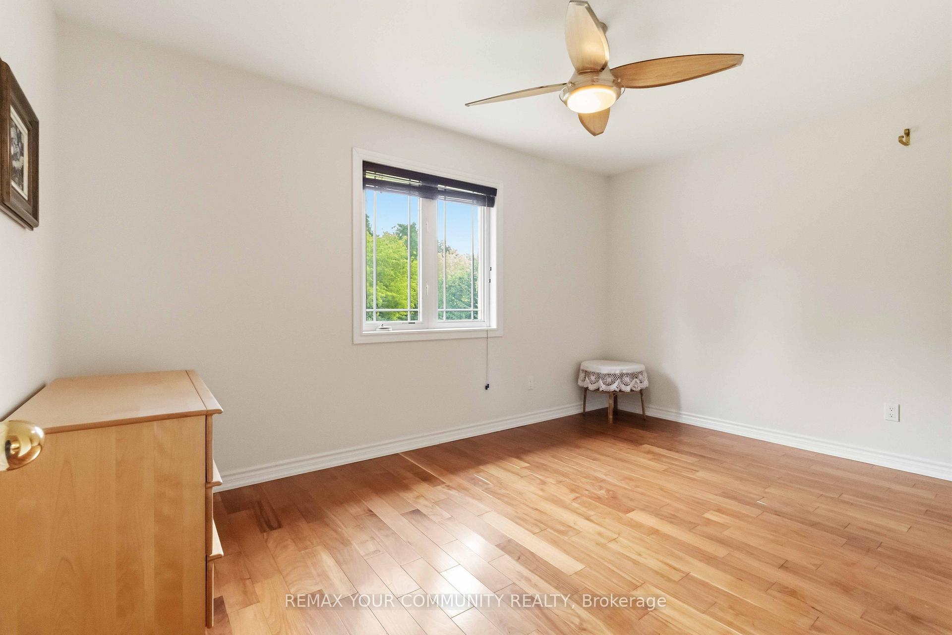 Photo 20 of 40 Hunterwood Chase, Vaughan, Rural Vaughan — HOMEH
