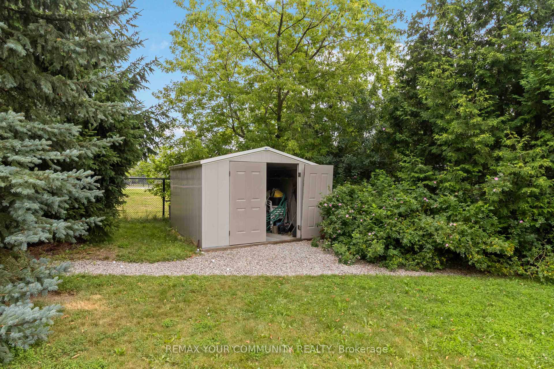 Photo 34 of 40 Hunterwood Chase, Vaughan, Rural Vaughan — HOMEH