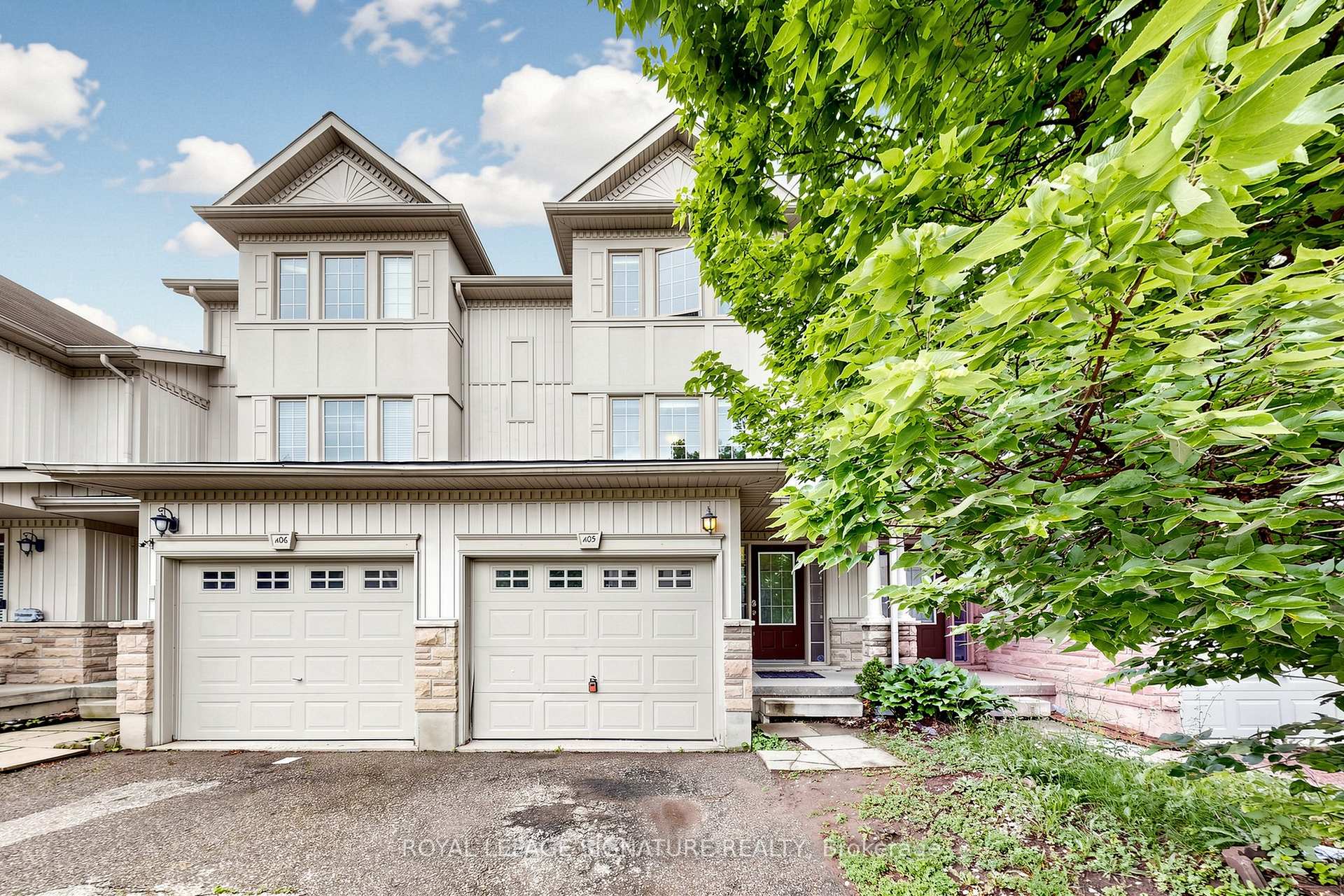 Front of Unit A5, 110 Activa Avenue