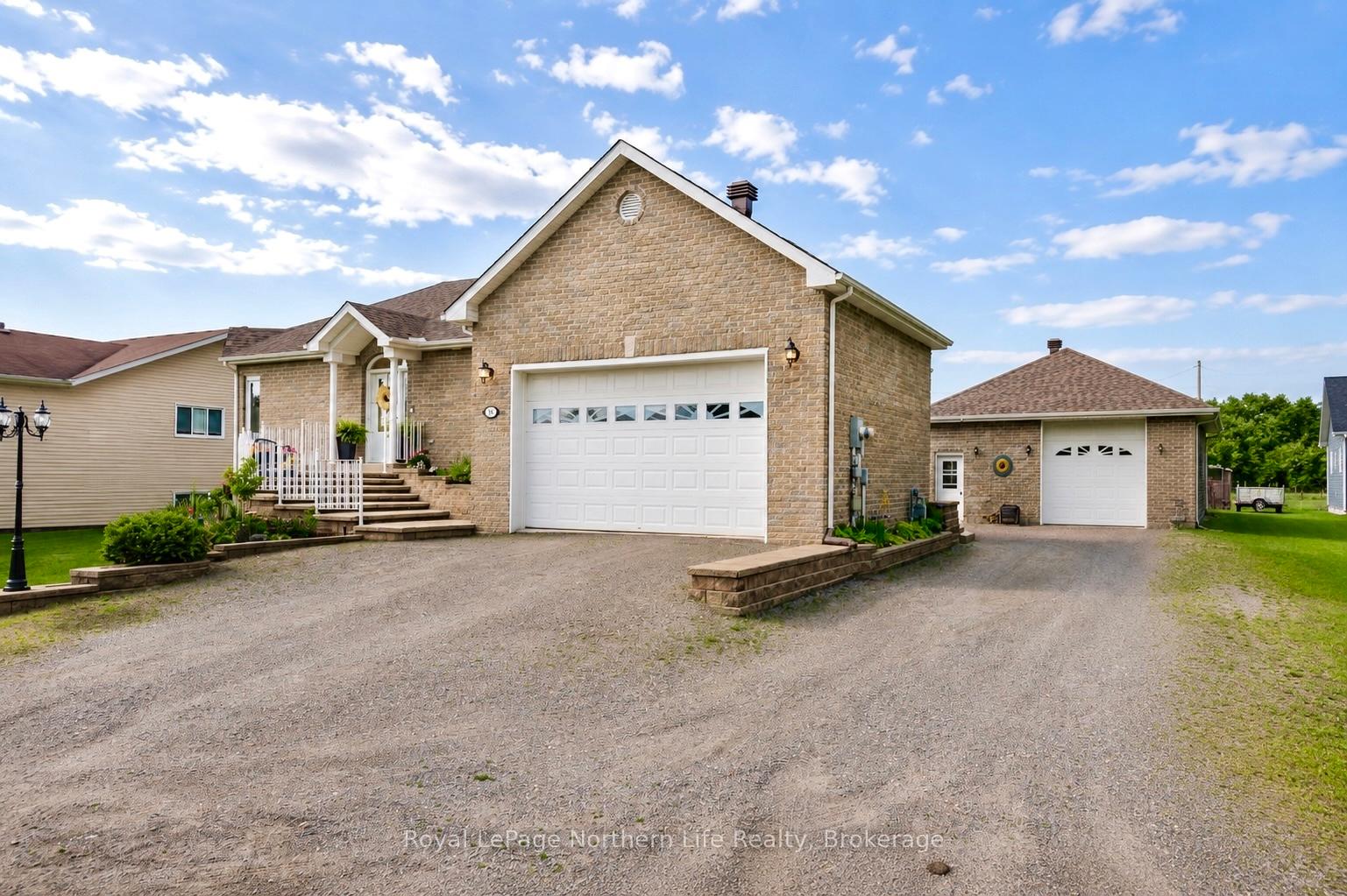 Photo 3 of 29 Tamerack Avenue, West Nipissing, Sturgeon Falls — HOMEH