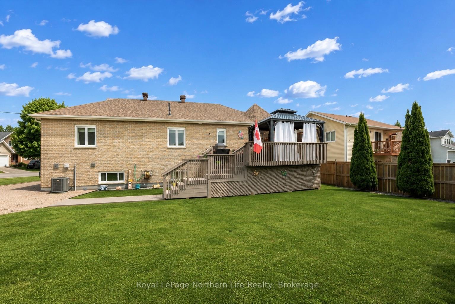 Photo 7 of 29 Tamerack Avenue, West Nipissing, Sturgeon Falls — HOMEH