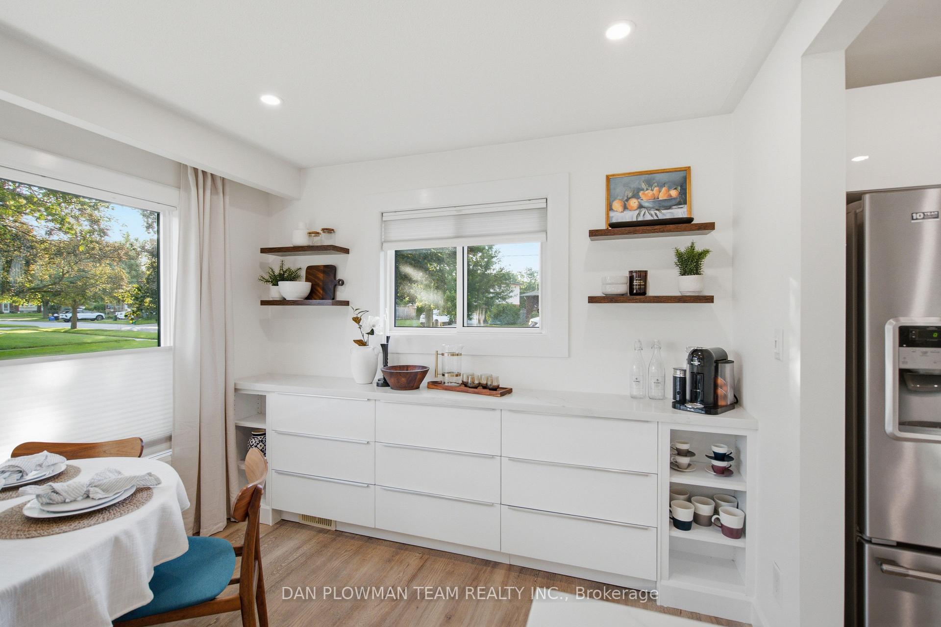 Photo 10 of 13 Strike Avenue, Clarington, Bowmanville — HOMEH