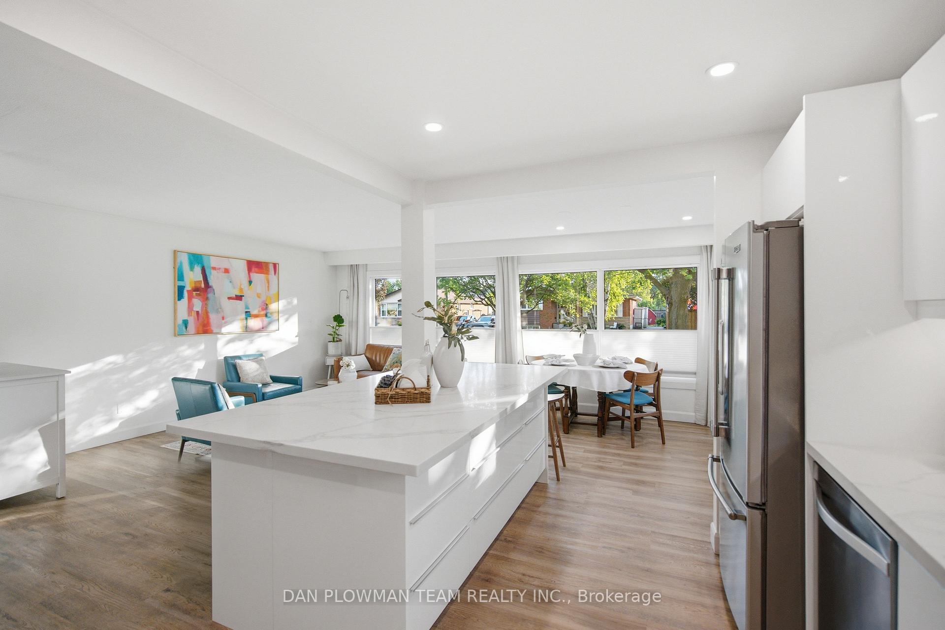 Photo 13 of 13 Strike Avenue, Clarington, Bowmanville — HOMEH
