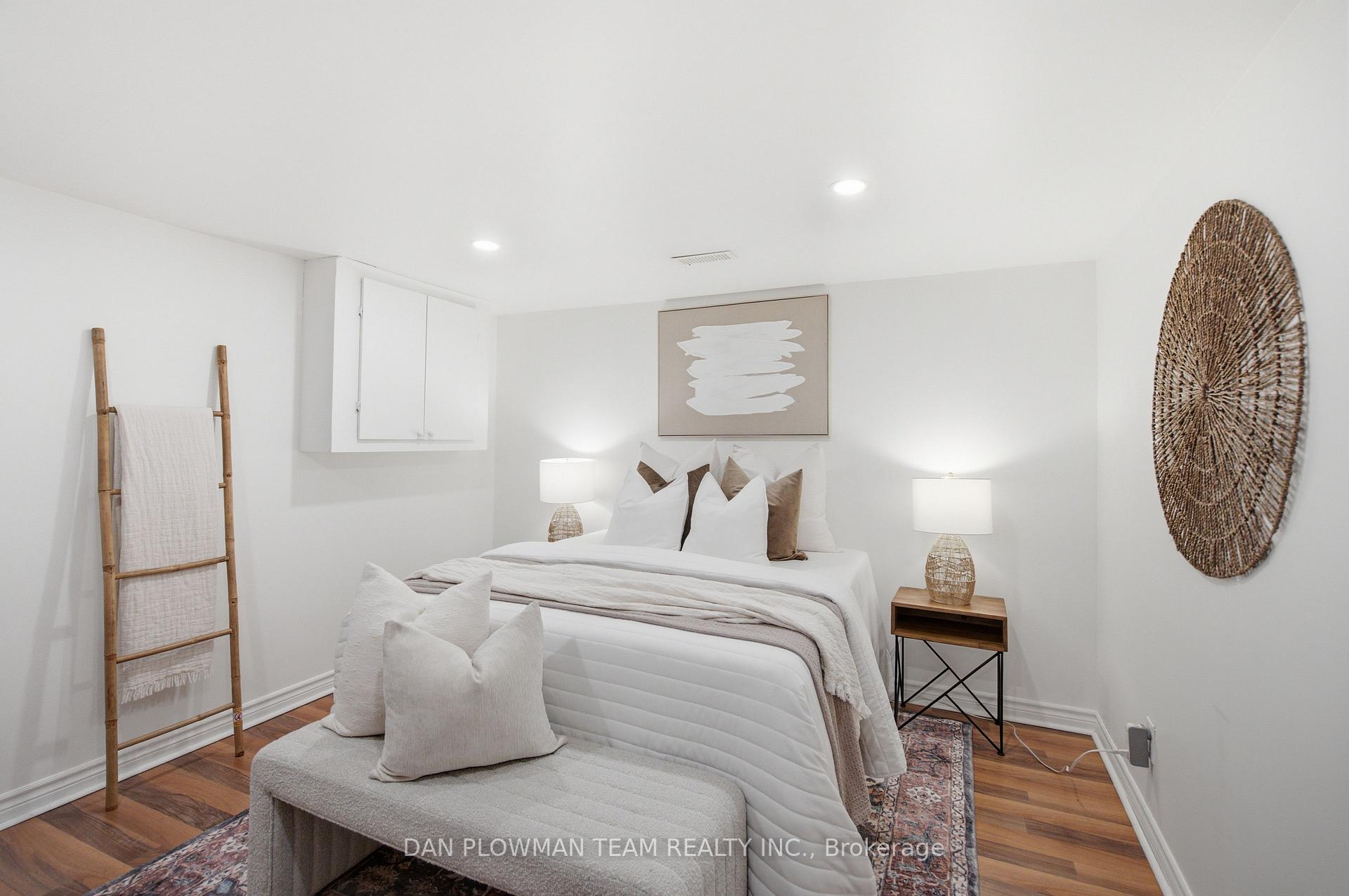 Photo 31 of 13 Strike Avenue, Clarington, Bowmanville — HOMEH