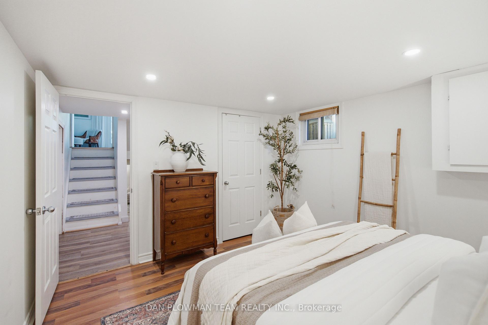 Photo 32 of 13 Strike Avenue, Clarington, Bowmanville — HOMEH