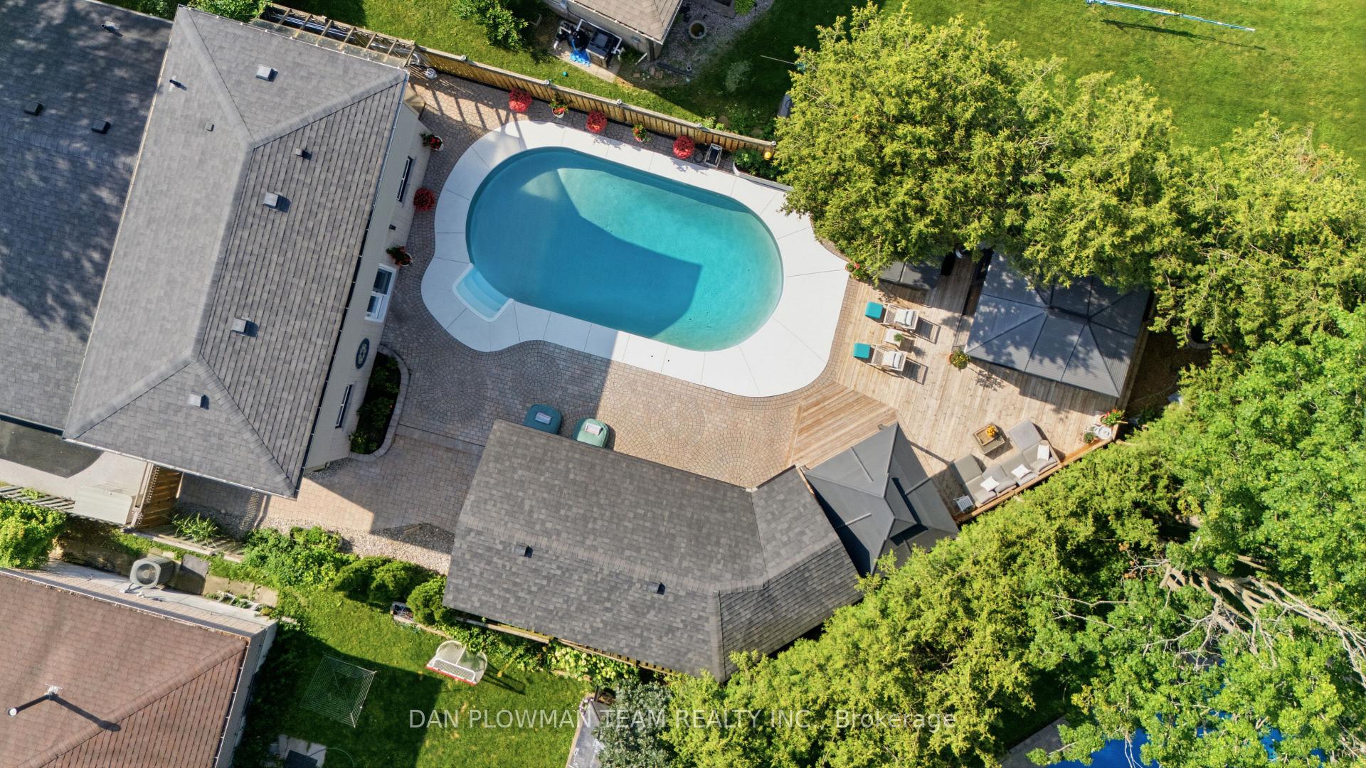 Photo 47 of 13 Strike Avenue, Clarington, Bowmanville — HOMEH