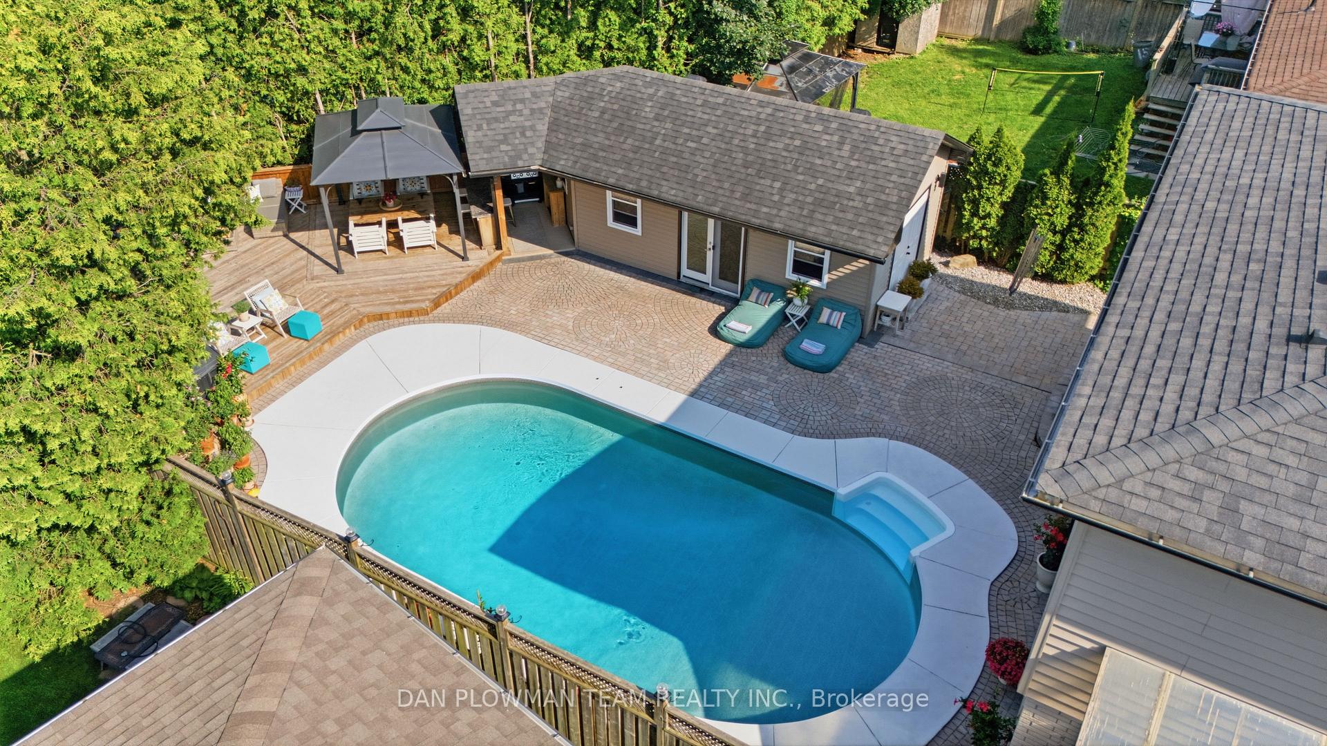 Photo 48 of 13 Strike Avenue, Clarington, Bowmanville — HOMEH