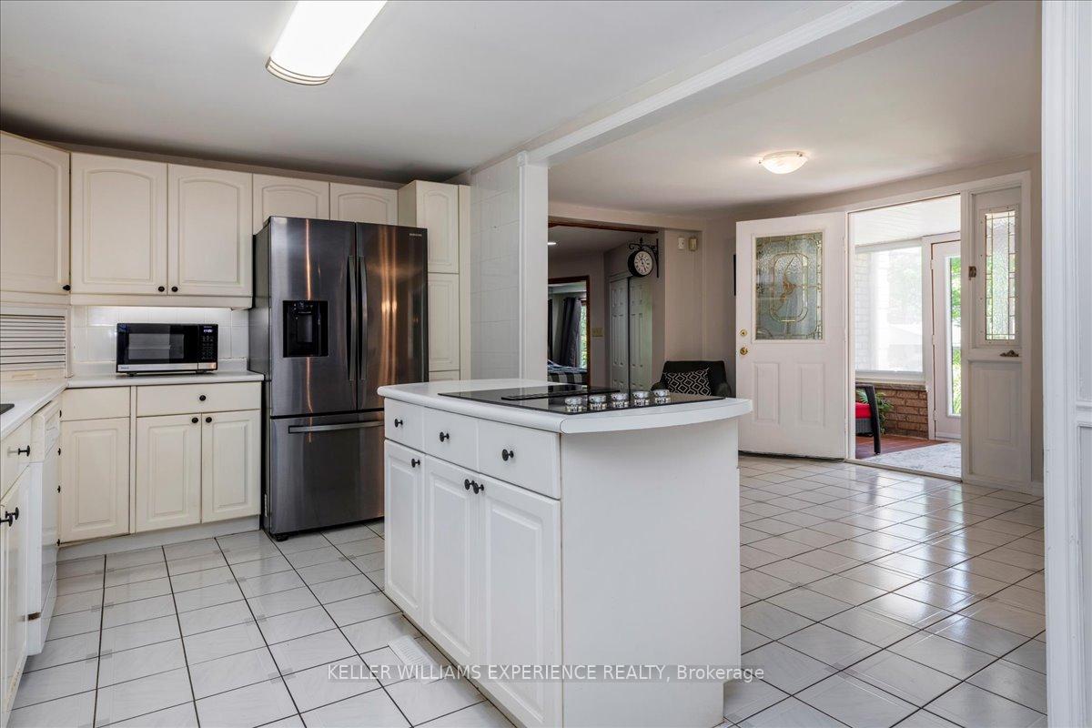 Photo 9 of 1512 Champlain Road, Tiny, Rural Tiny — HOMEH