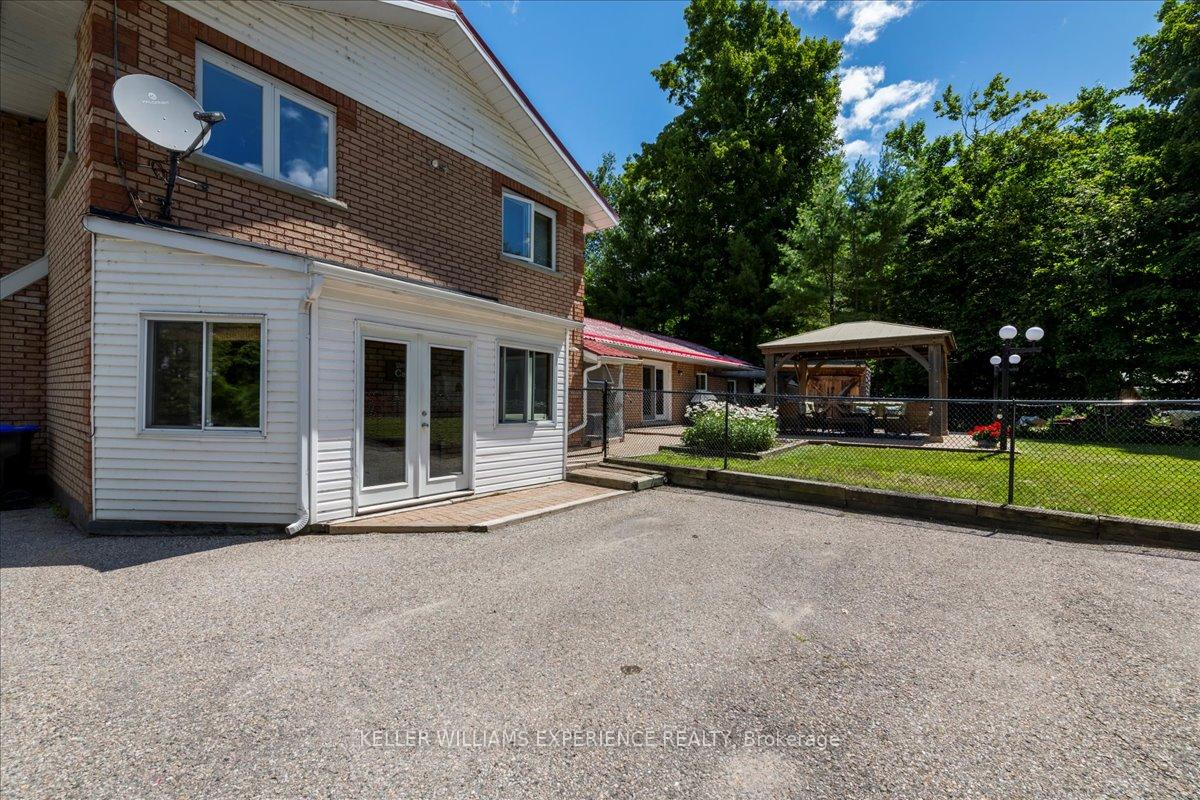 Photo 46 of 1512 Champlain Road, Tiny, Rural Tiny — HOMEH