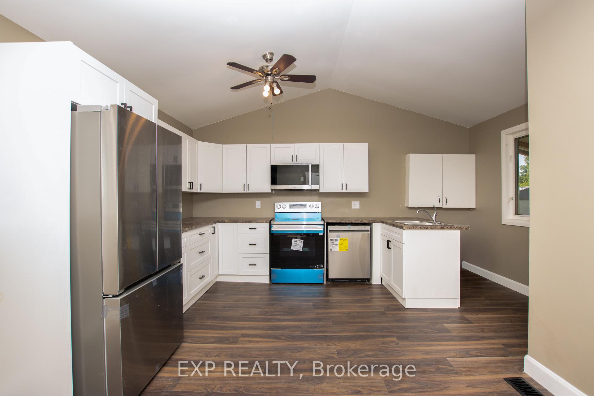 Photo 4 of 190 Munroe Street, West Elgin, West Lorne — HOMEH
