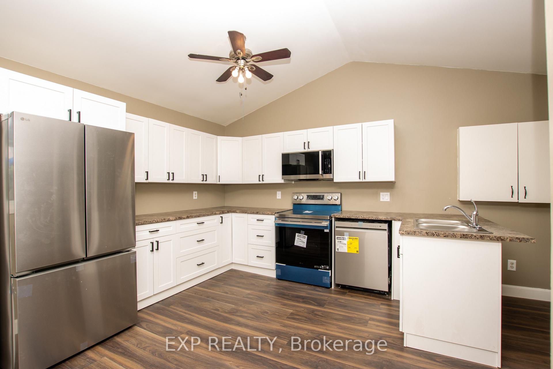 Photo 6 of 190 Munroe Street, West Elgin, West Lorne — HOMEH