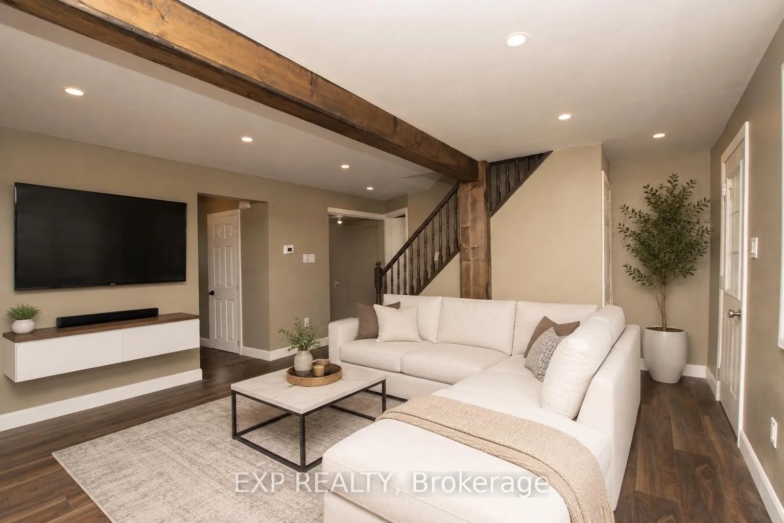 Photo 11 of 190 Munroe Street, West Elgin, West Lorne — HOMEH