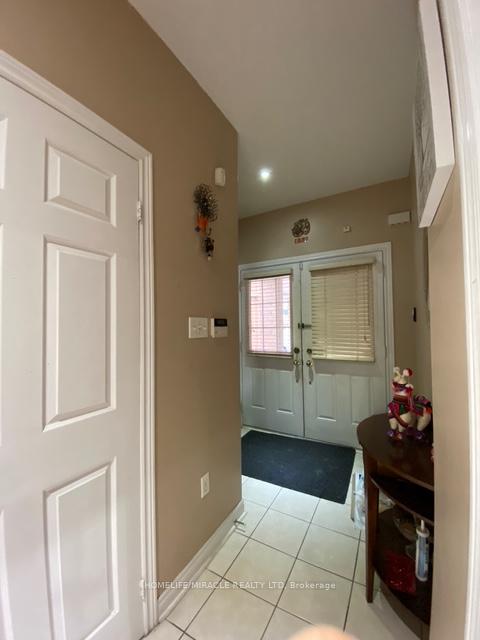 Photo 4 of 76 Jack Monkman Crescent, Markham, Cedarwood — HOMEH