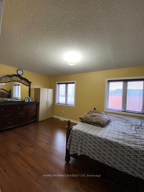 Photo 13 of 76 Jack Monkman Crescent, Markham, Cedarwood — HOMEH