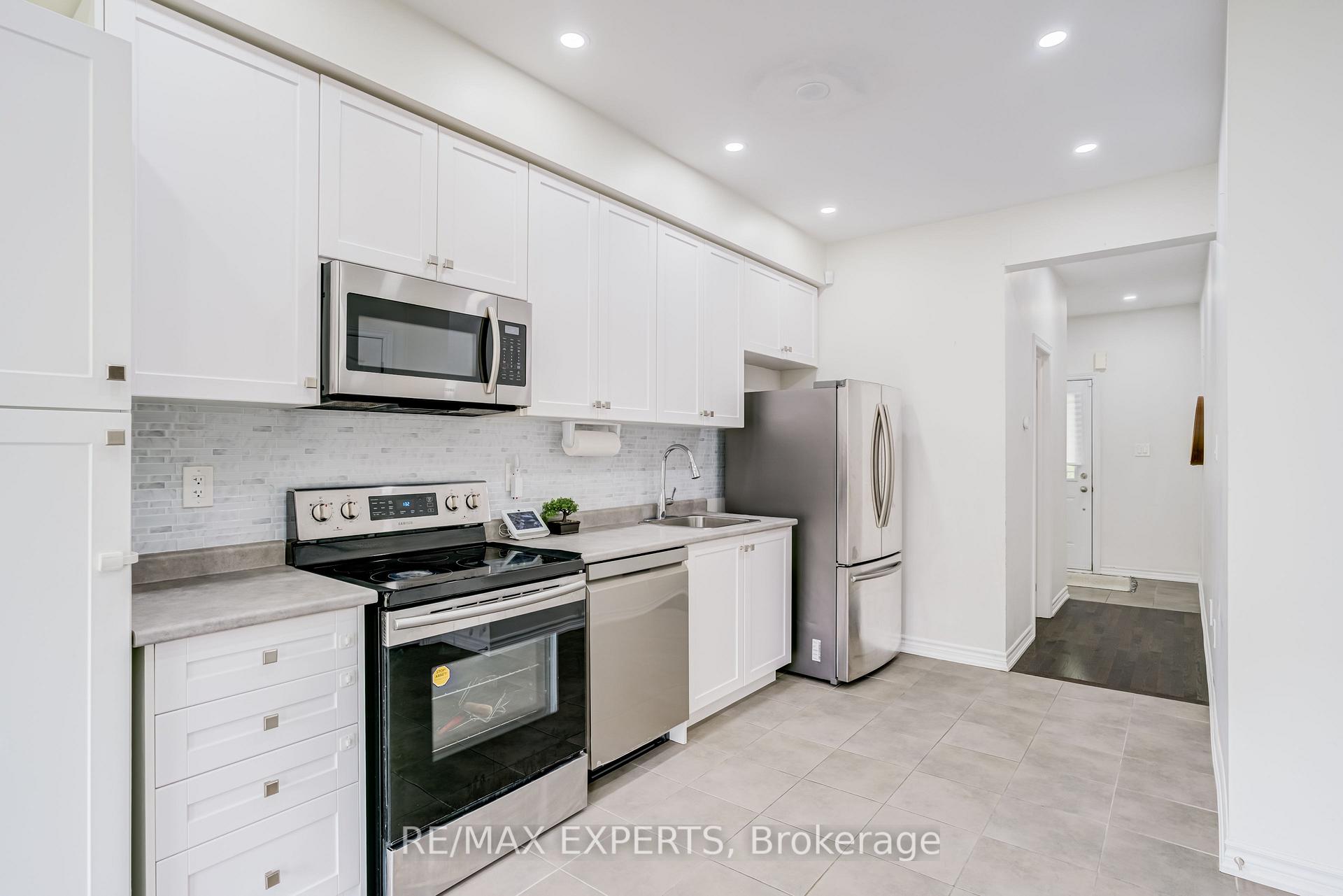 Photo 8 of 21 Cygnus Crescent, Barrie, Ardagh — HOMEH