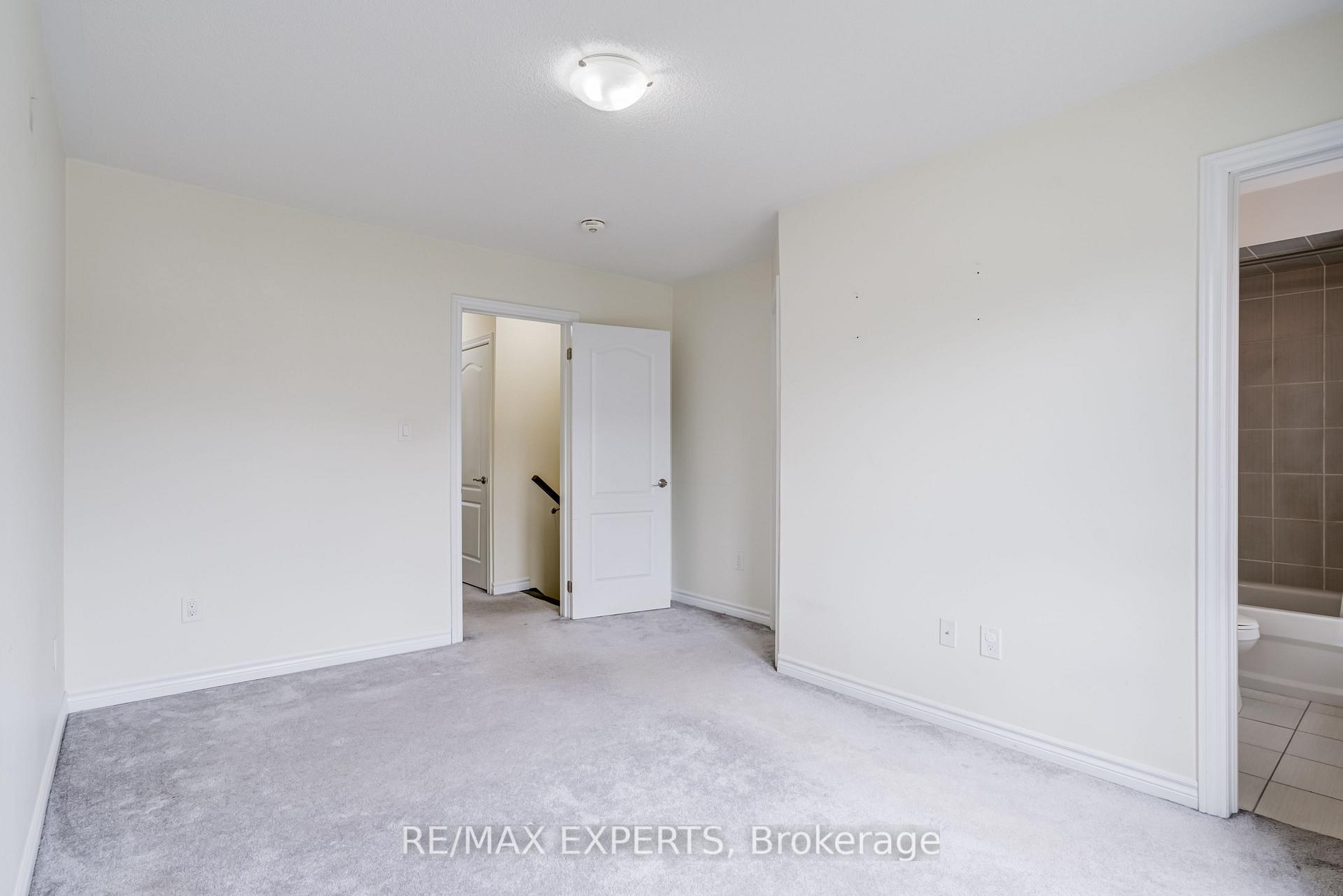 Photo 19 of 21 Cygnus Crescent, Barrie, Ardagh — HOMEH