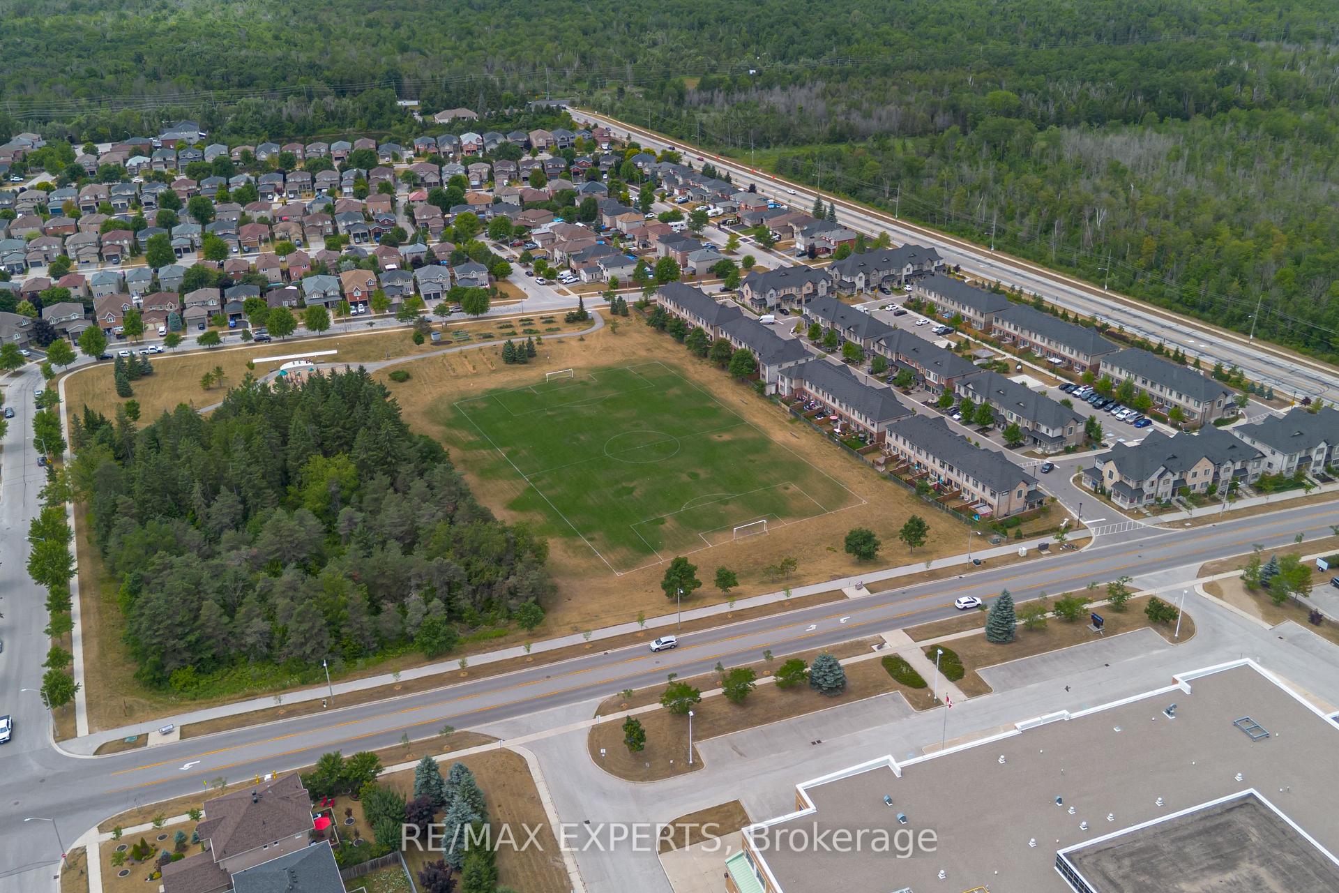 Photo 33 of 21 Cygnus Crescent, Barrie, Ardagh — HOMEH