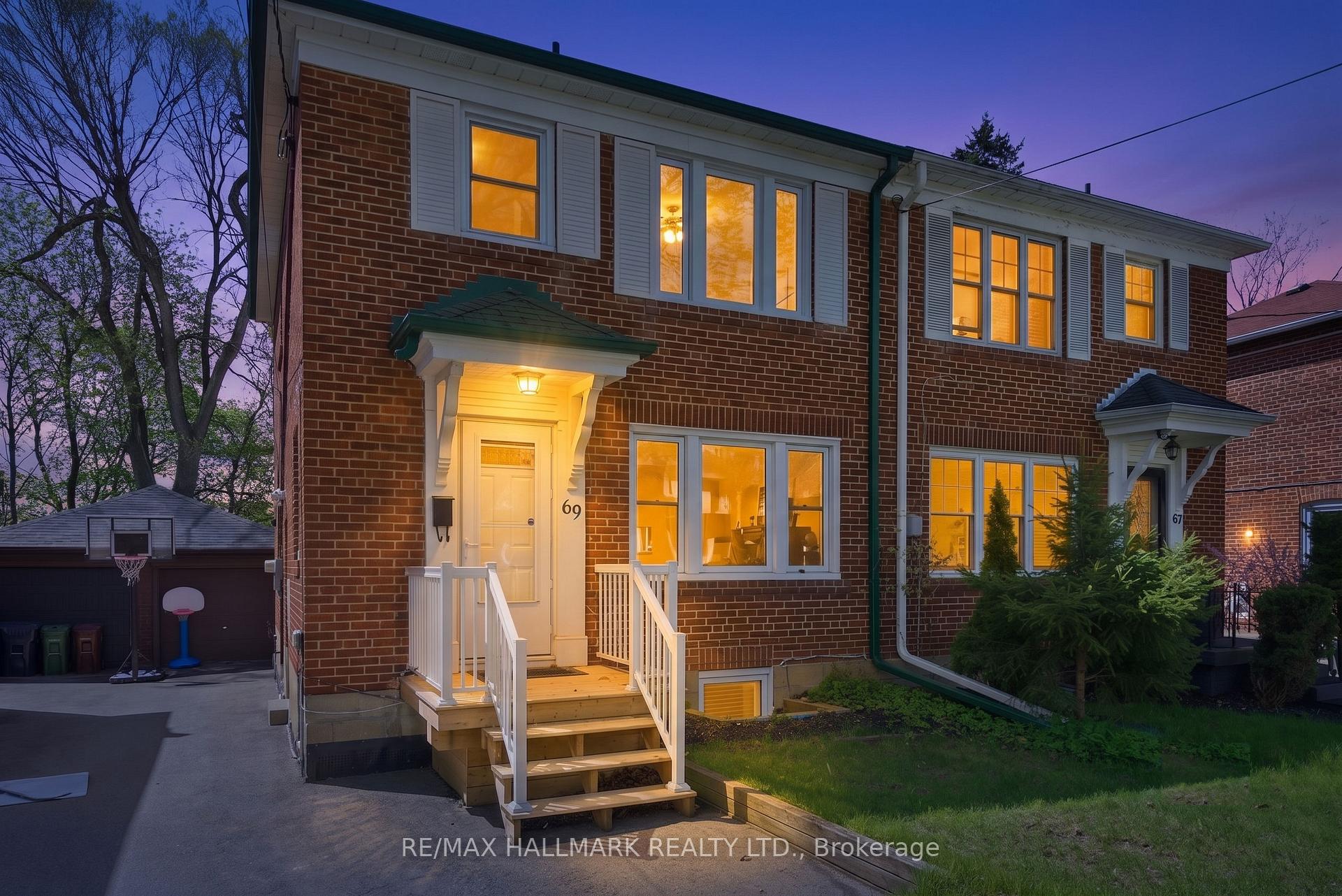 Photo 4 of 69 Thursfield Crescent, Toronto, Leaside — HOMEH