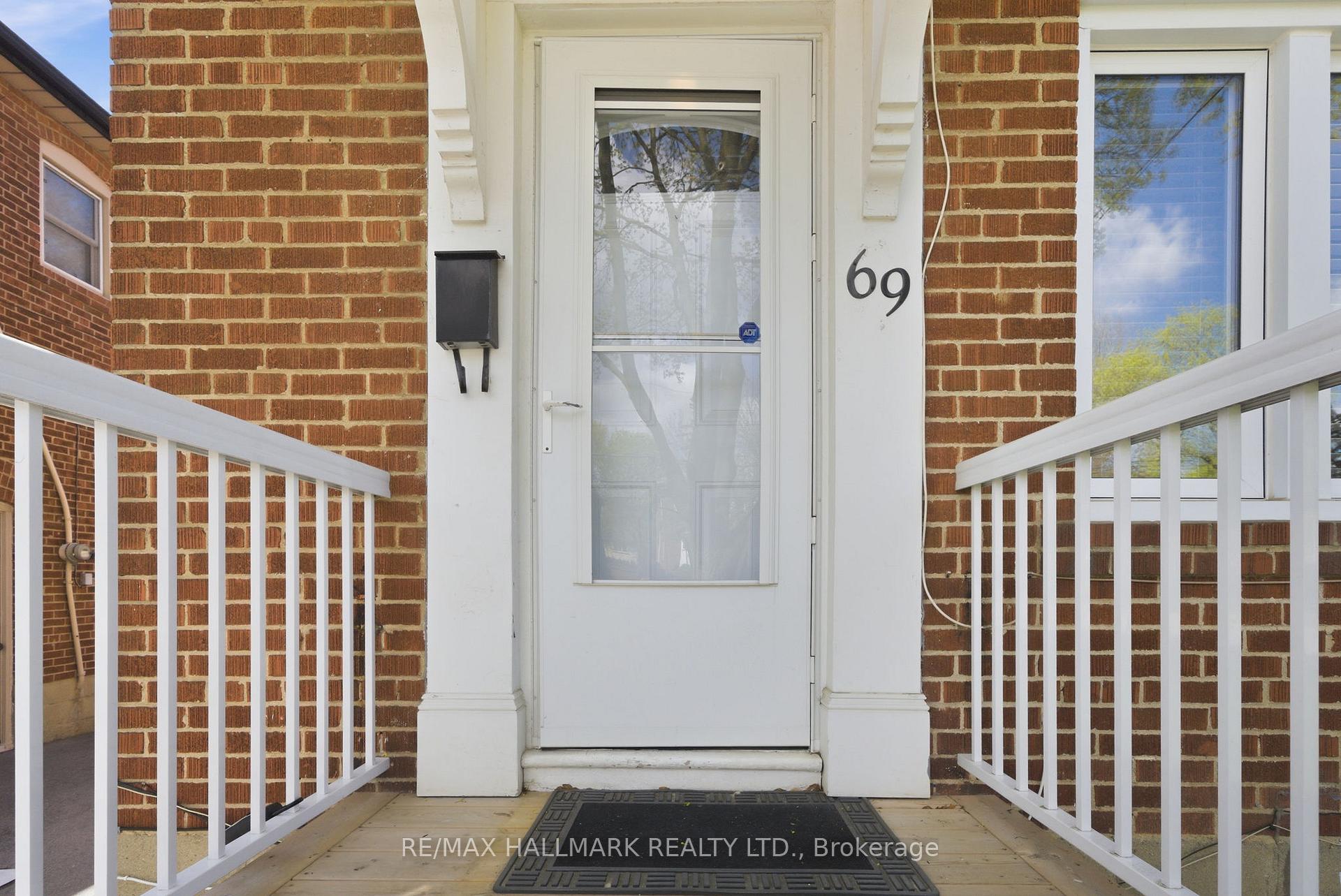Photo 7 of 69 Thursfield Crescent, Toronto, Leaside — HOMEH